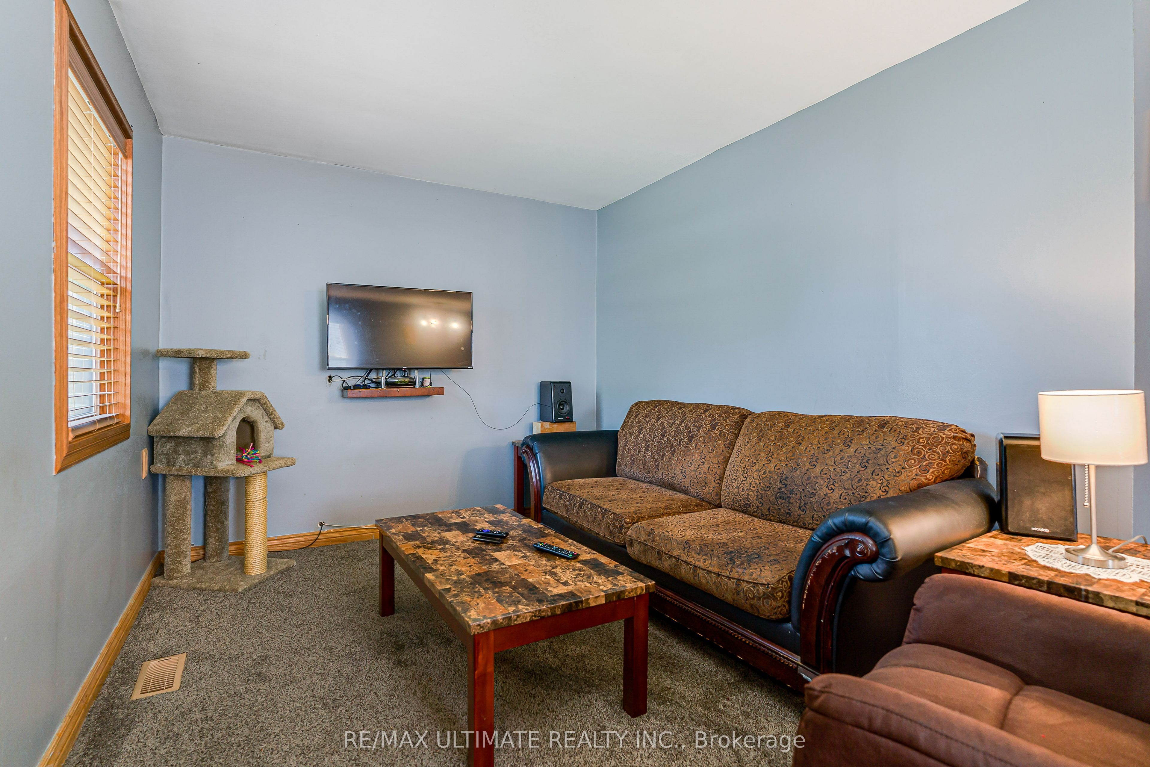 632 Trethewey Drive, Toronto, ON M6M 4C3 photo 4