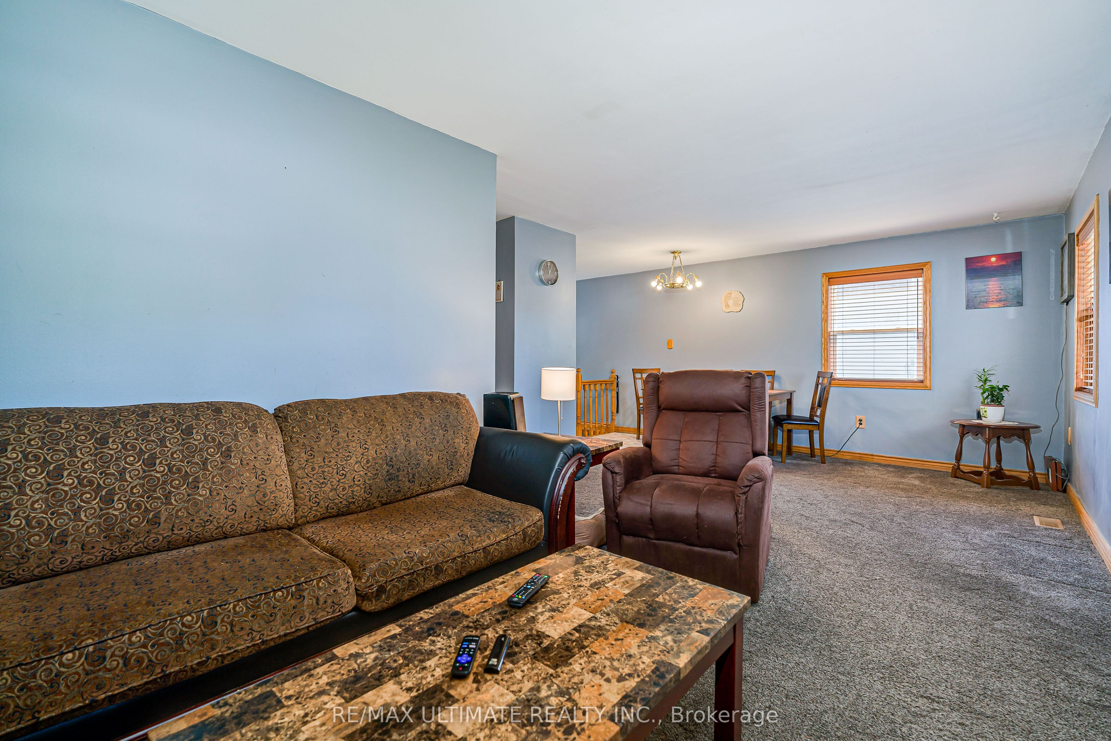 632 Trethewey Drive, Toronto, ON M6M 4C3 photo 5