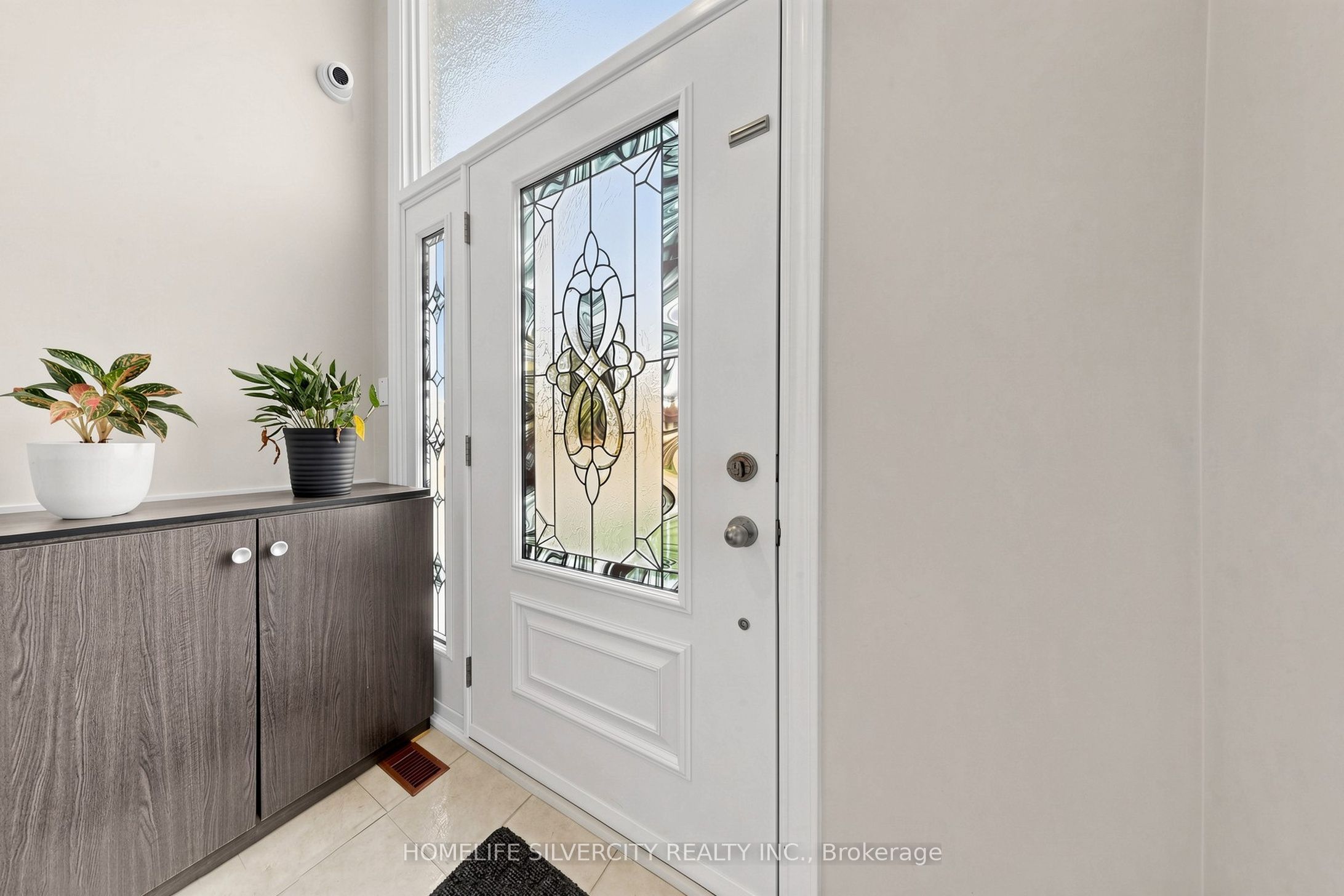 3126 Redbank Crescent, Mississauga, ON L4T 1V1 photo 5