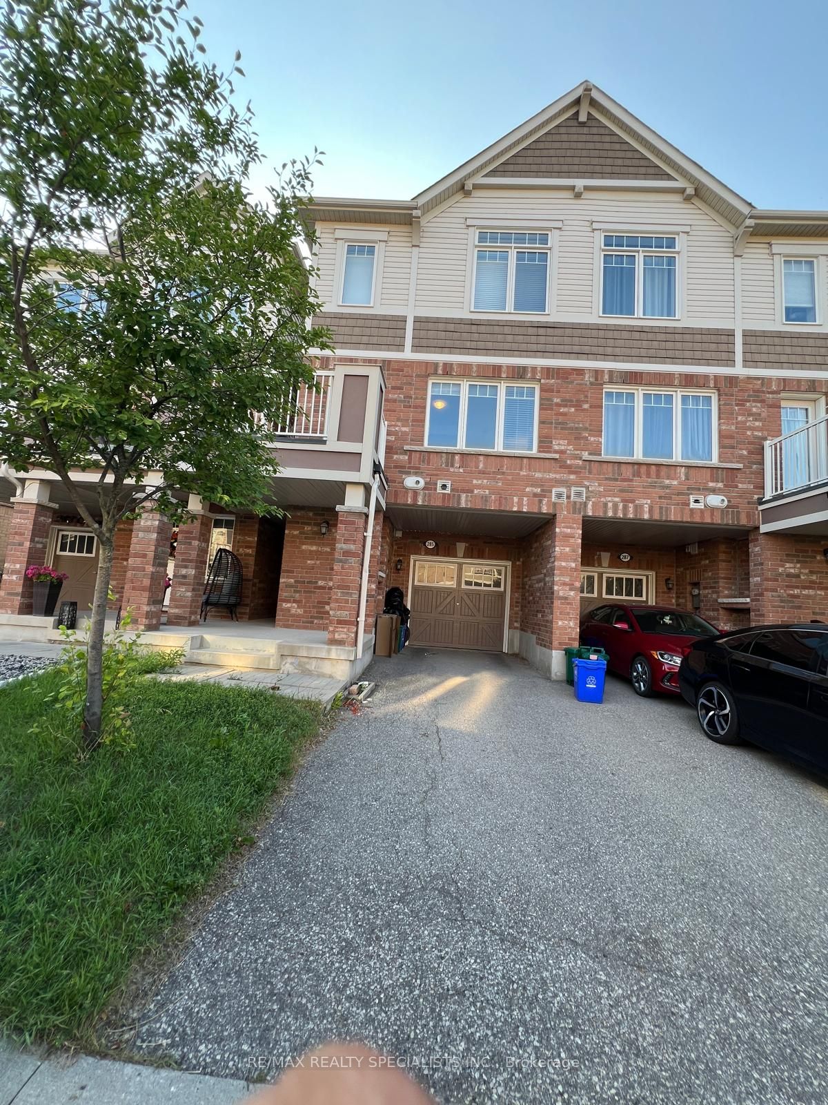 285 Casson Point, Milton, ON L9E 0A1