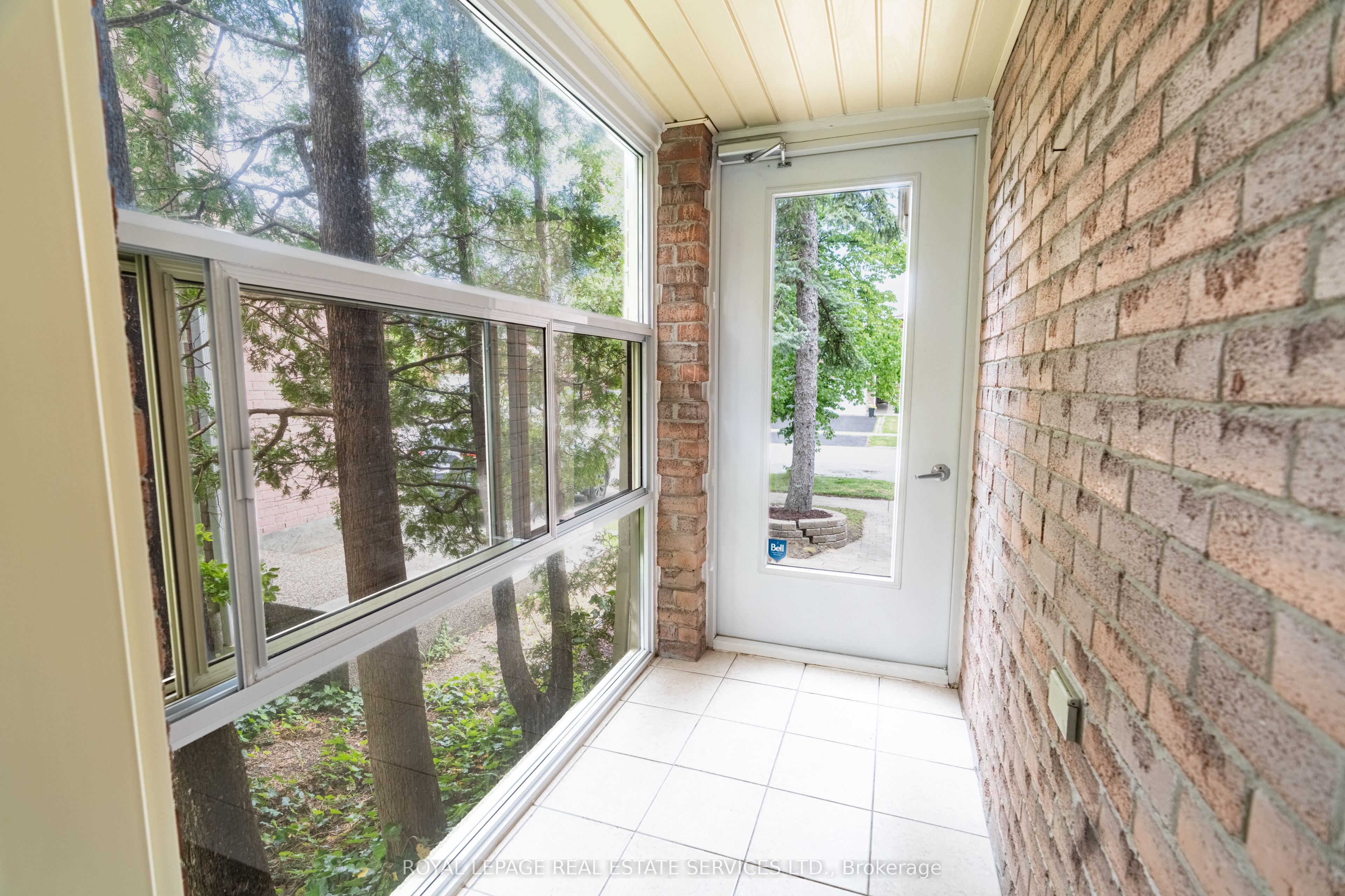 3301 Cambourne Crescent, Mississauga, ON L5N 5P7 photo 4