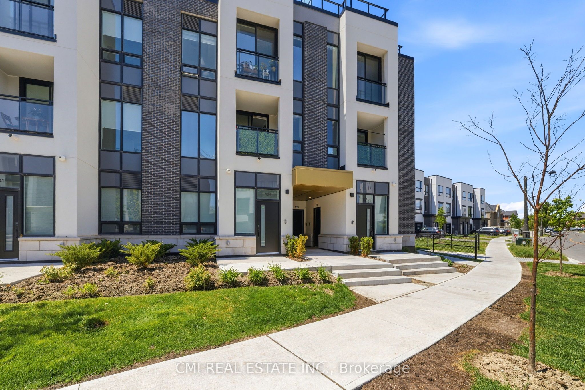 3020 Trailside Drive 138, Oakville, ON L6M 4M2 photo 5