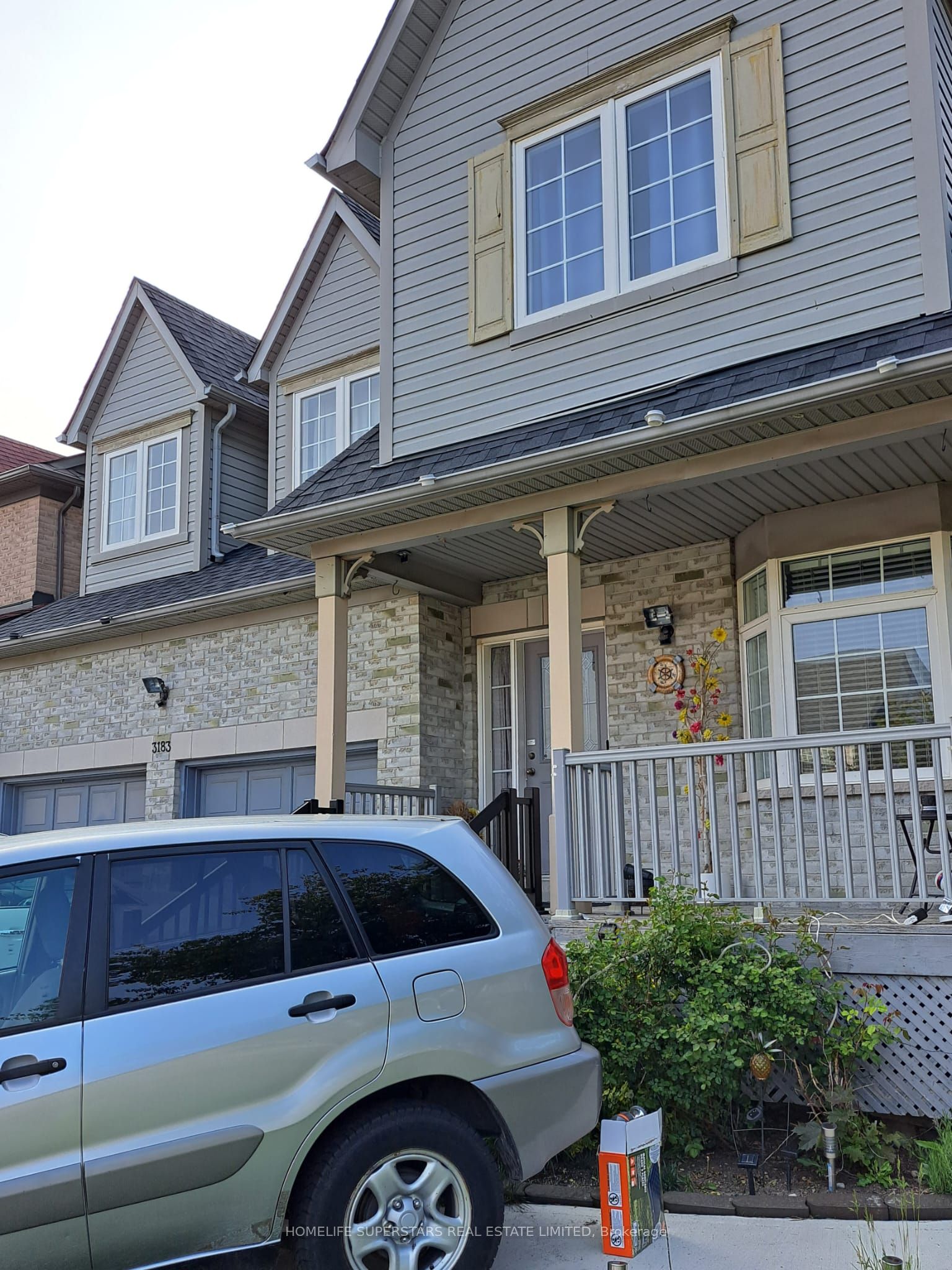 3183 Mcdowell *Basement Drive, Mississauga, ON L5M 6L1 photo 2