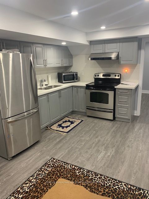 3183 Mcdowell *Basement Drive, Mississauga, ON L5M 6L1 photo 3