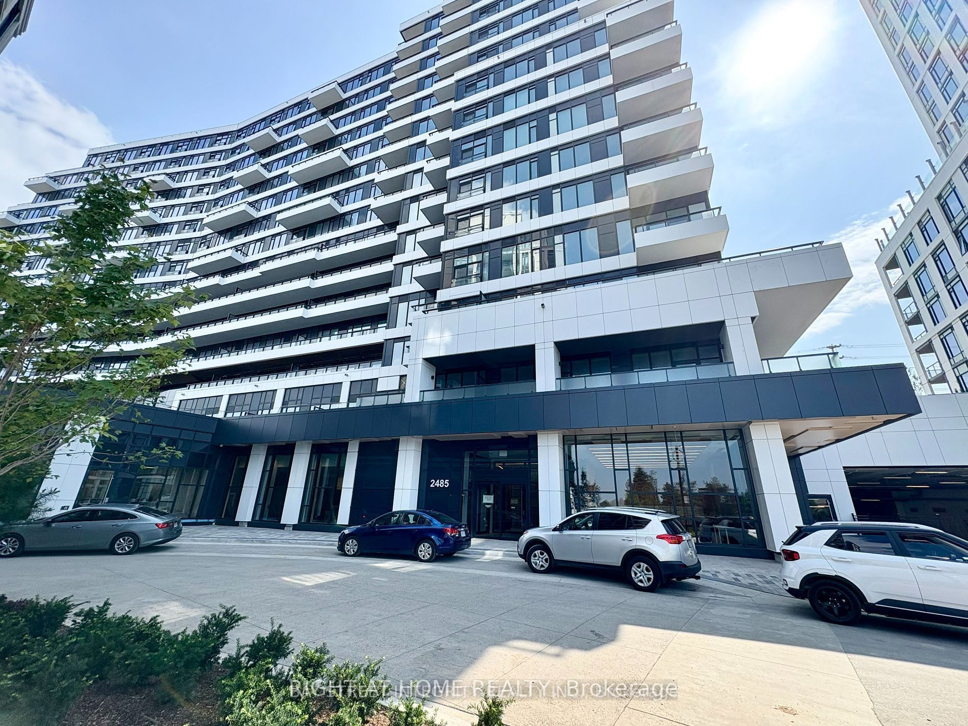 2485 Eglinton Avenue W 1401, Mississauga, ON L5M 2T1 photo 3