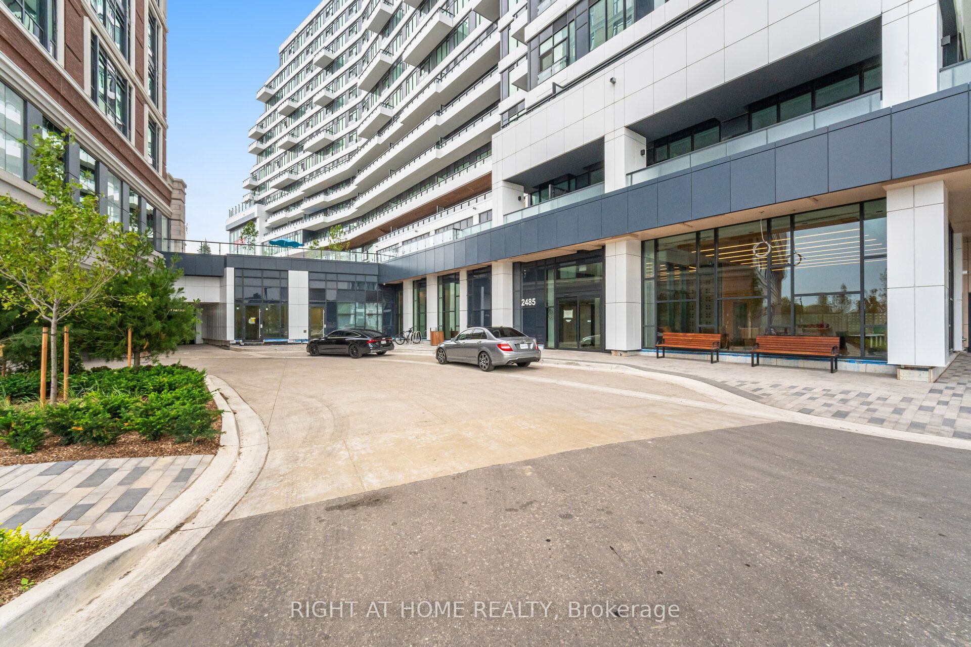 2485 Eglinton Avenue W 1401, Mississauga, ON L5M 2T1 photo 4
