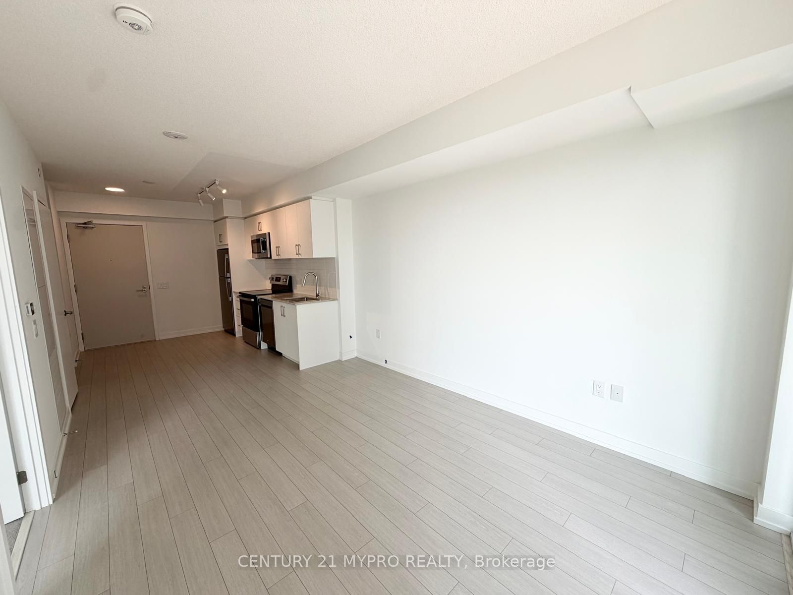 4010 Eglinton Avenue W 1307, Toronto, ON M9A 0G5 photo 4