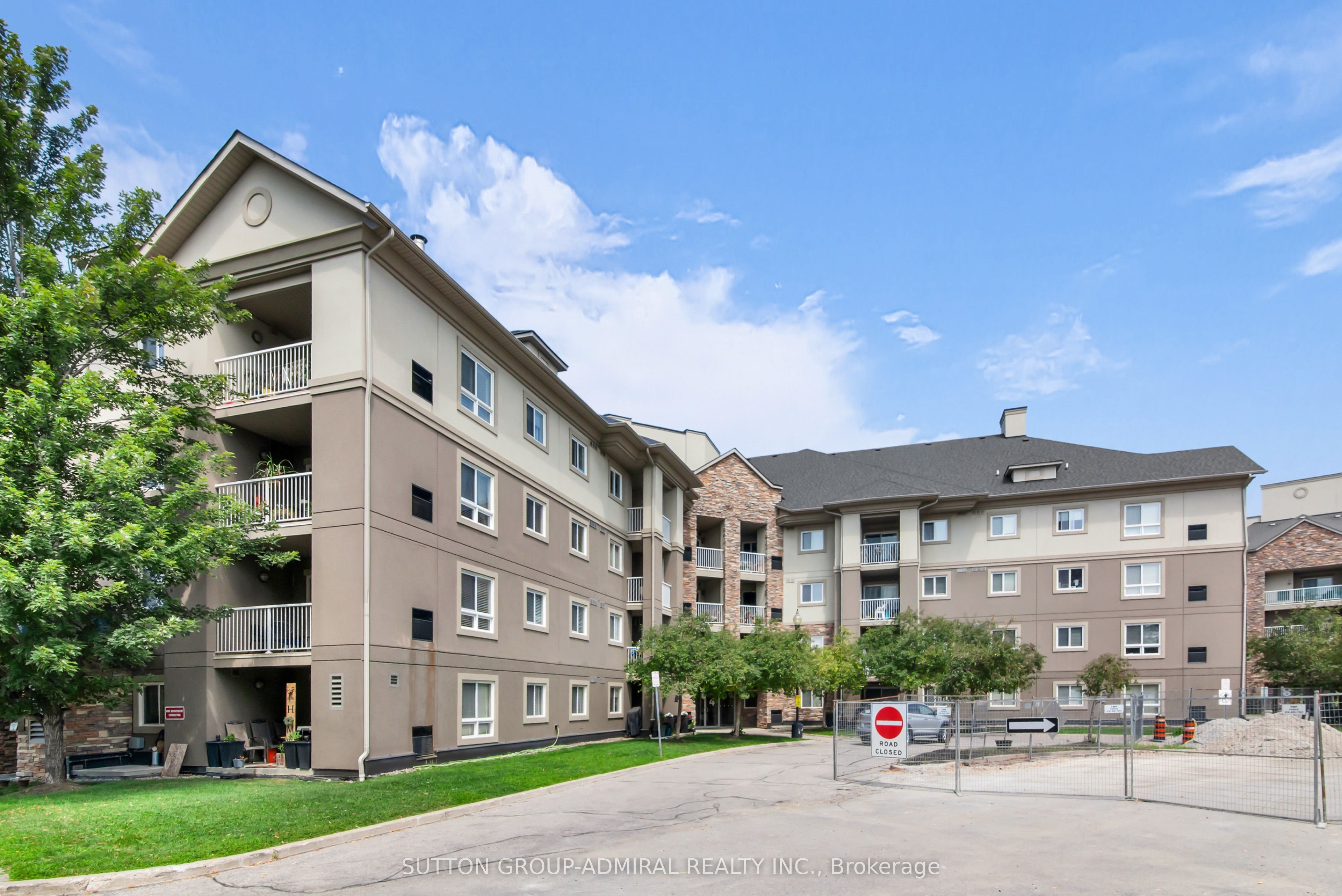 4 Dayspring Circle 105, Brampton, ON L6P 2Z5 photo 4