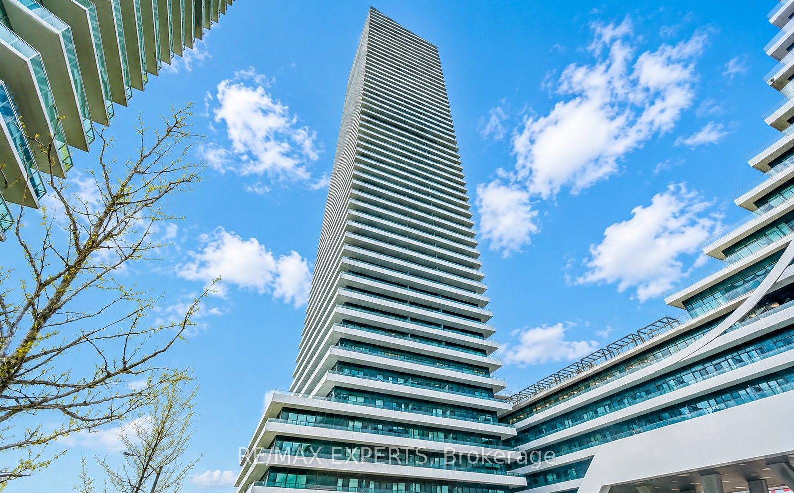 20 Shore Breeze Drive 450, Toronto, ON M8V 0C7