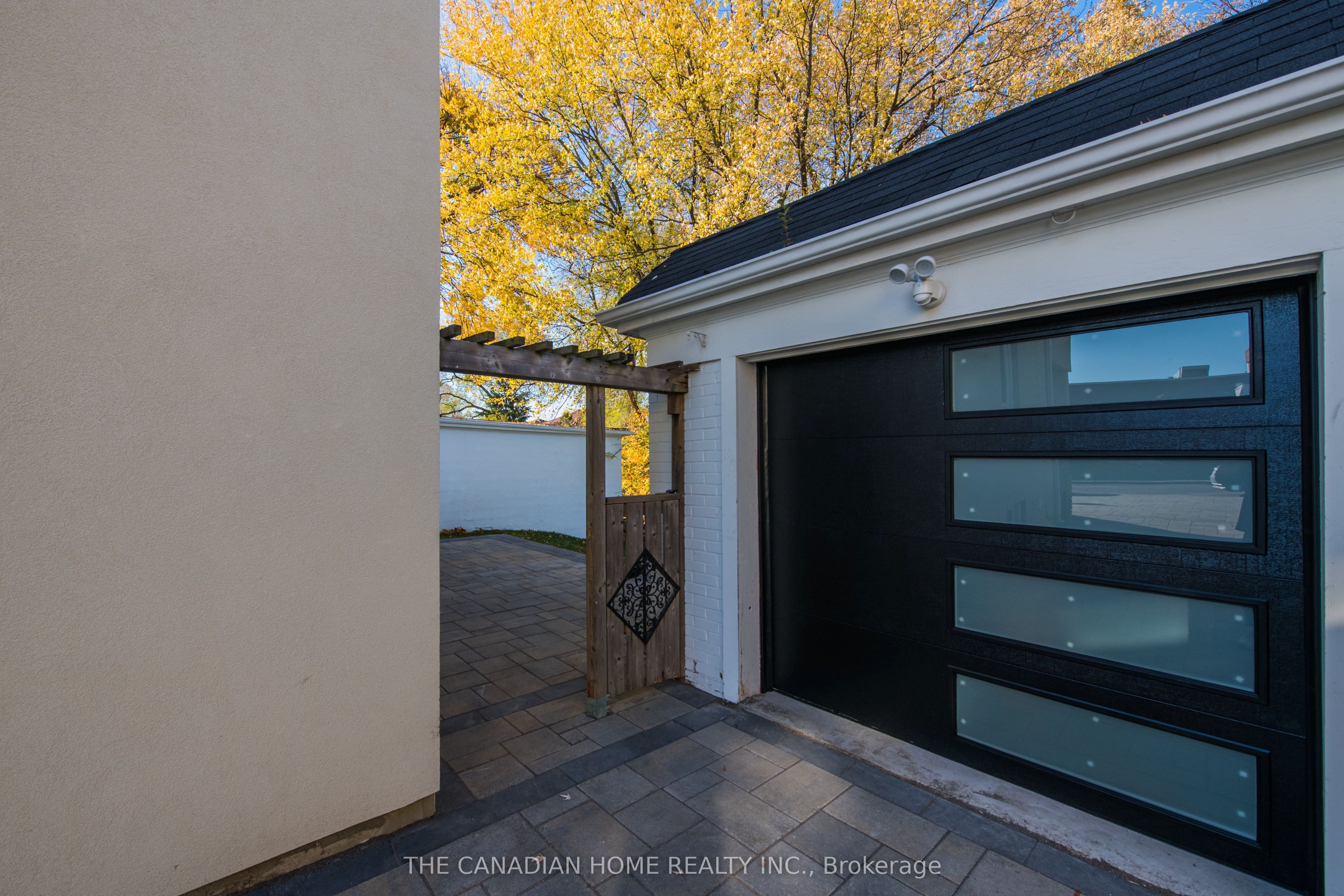 8 Clearview Heights BASEMENT, Toronto, ON M6M 1Z9 photo 3