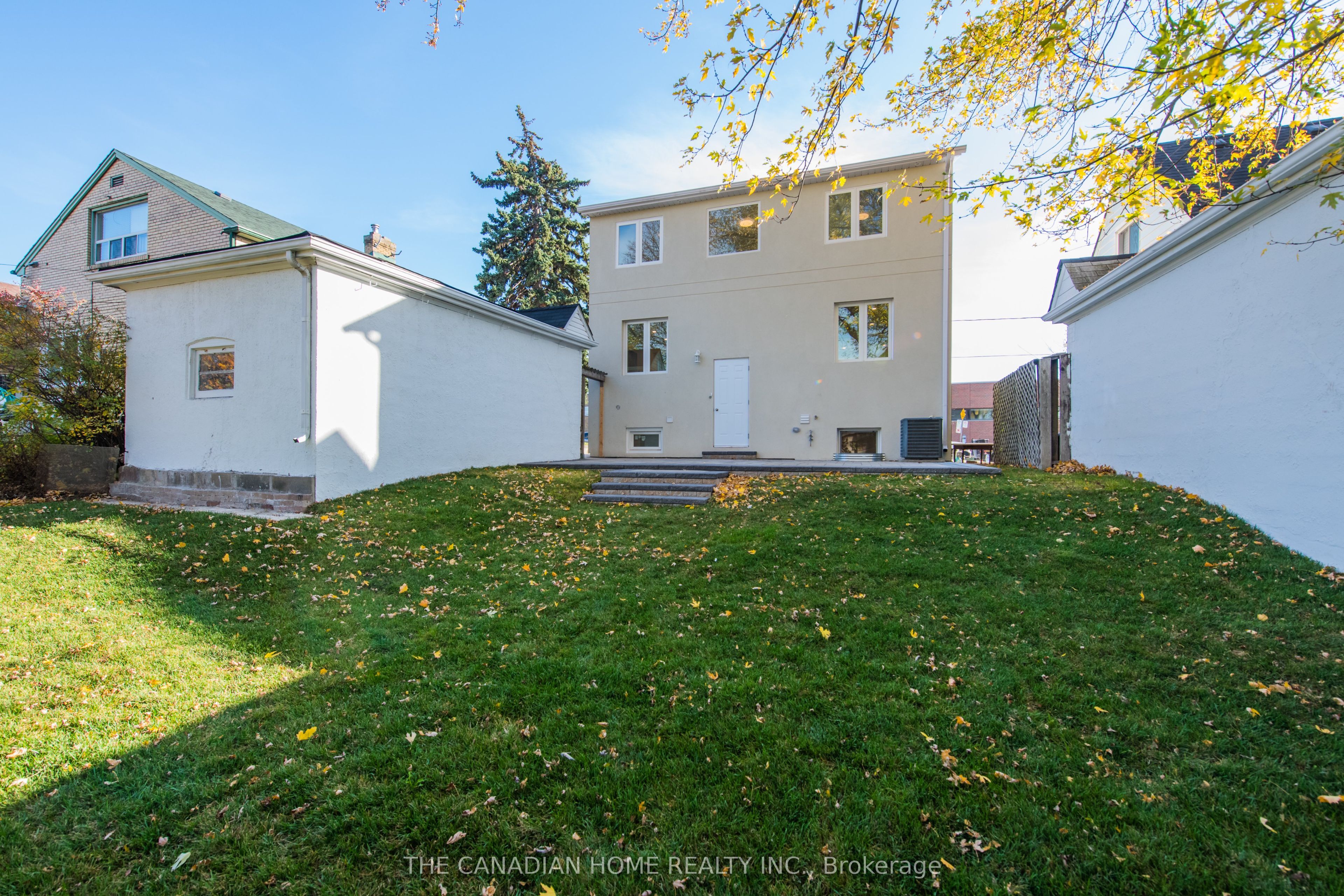 8 Clearview Heights BASEMENT, Toronto, ON M6M 1Z9 photo 5