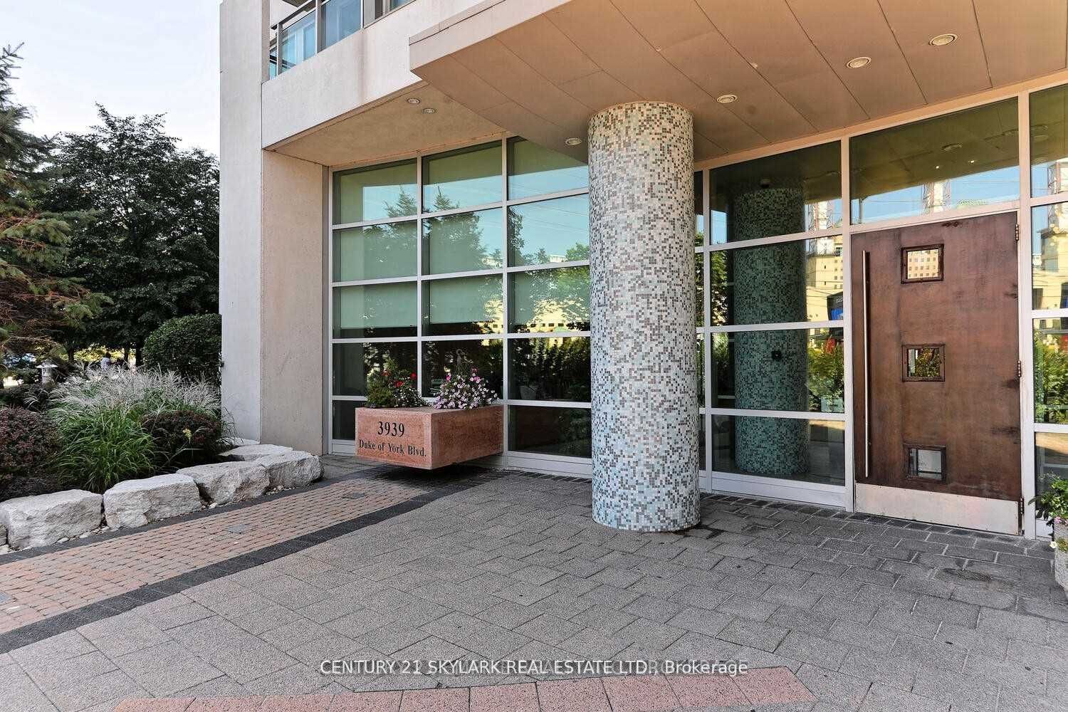 3939 Duke Of York Boulevard 3007, Mississauga, ON L5B 4N2 photo 3