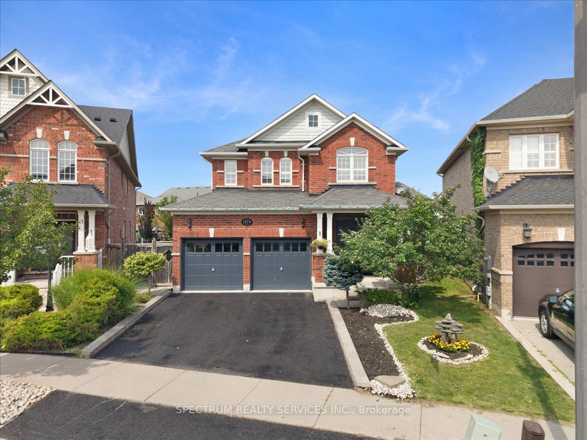 1379 Rolph Terrace, Milton, ON L9T 7E1