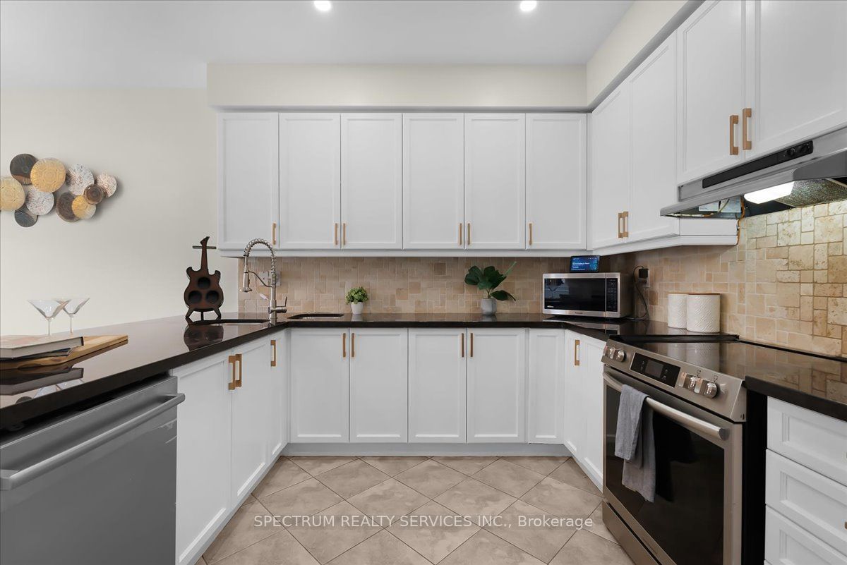 1379 Rolph Terrace, Milton, ON L9T 7E1 photo 4
