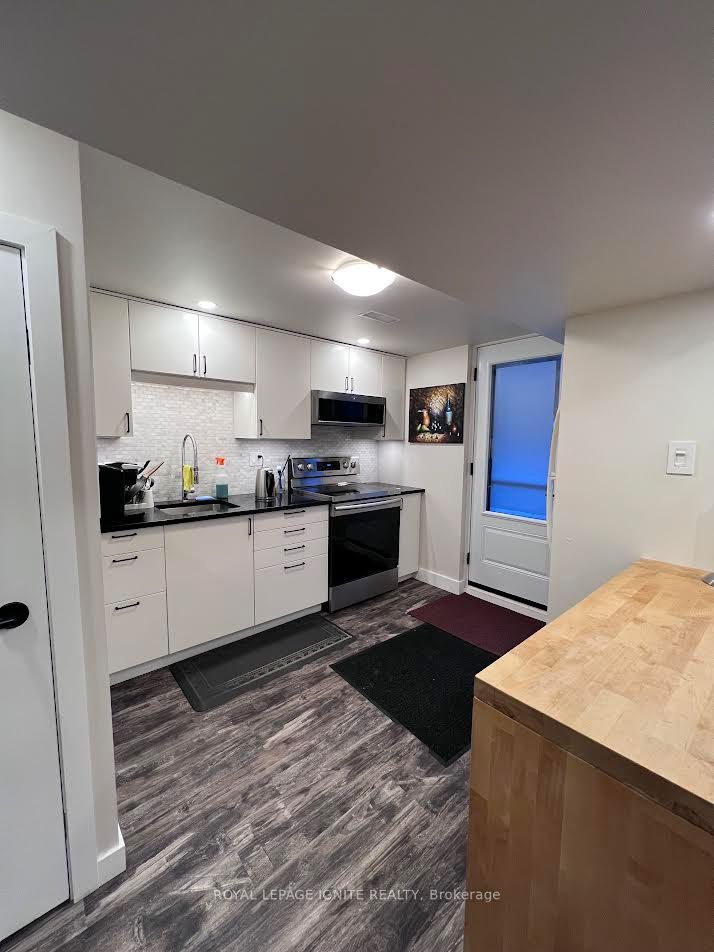 208 Rosemount Avenue BSMNT, Toronto, ON M9N 3C3 photo 5