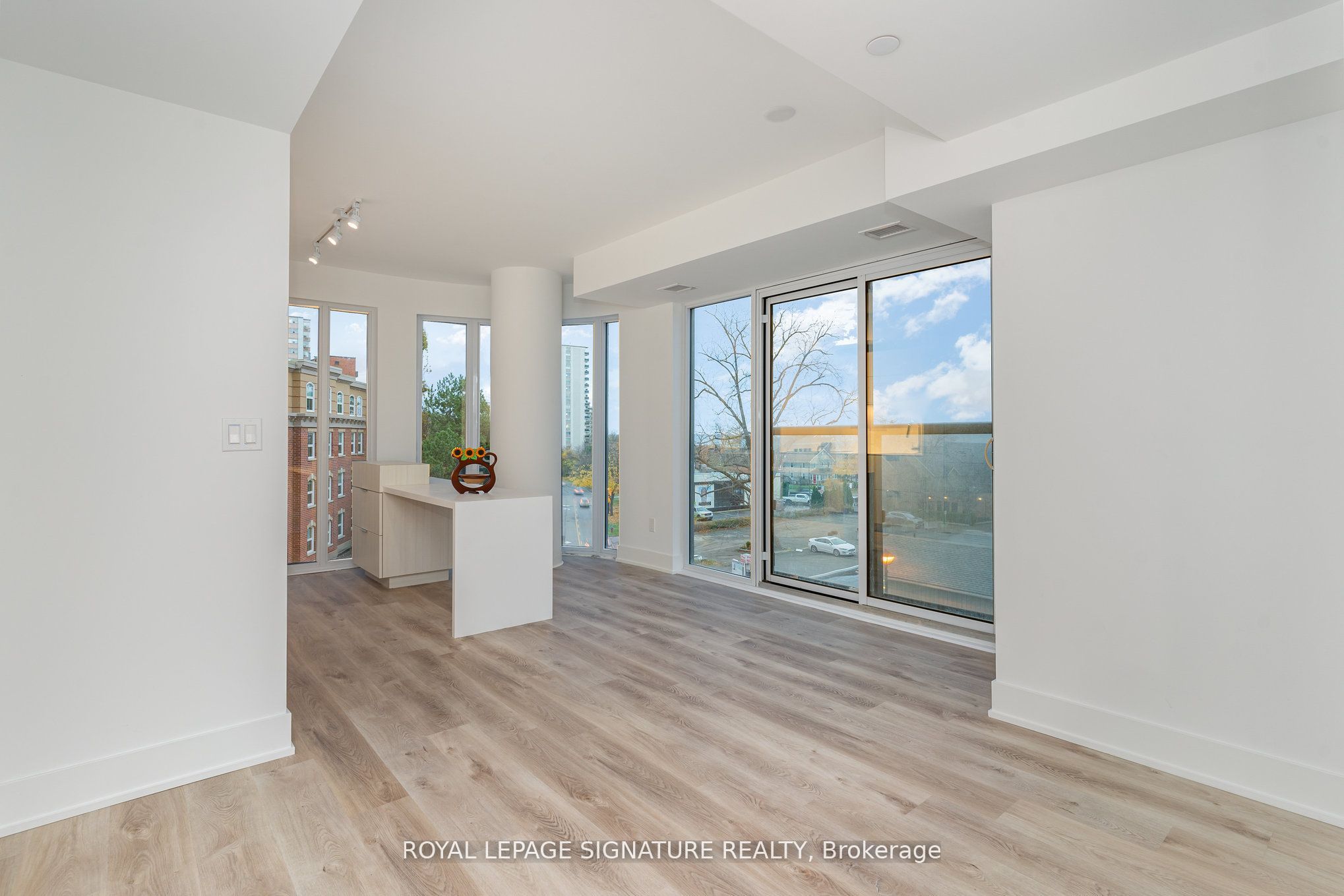 370 Martha Street 304, Burlington, ON L7R 0G9 photo 5