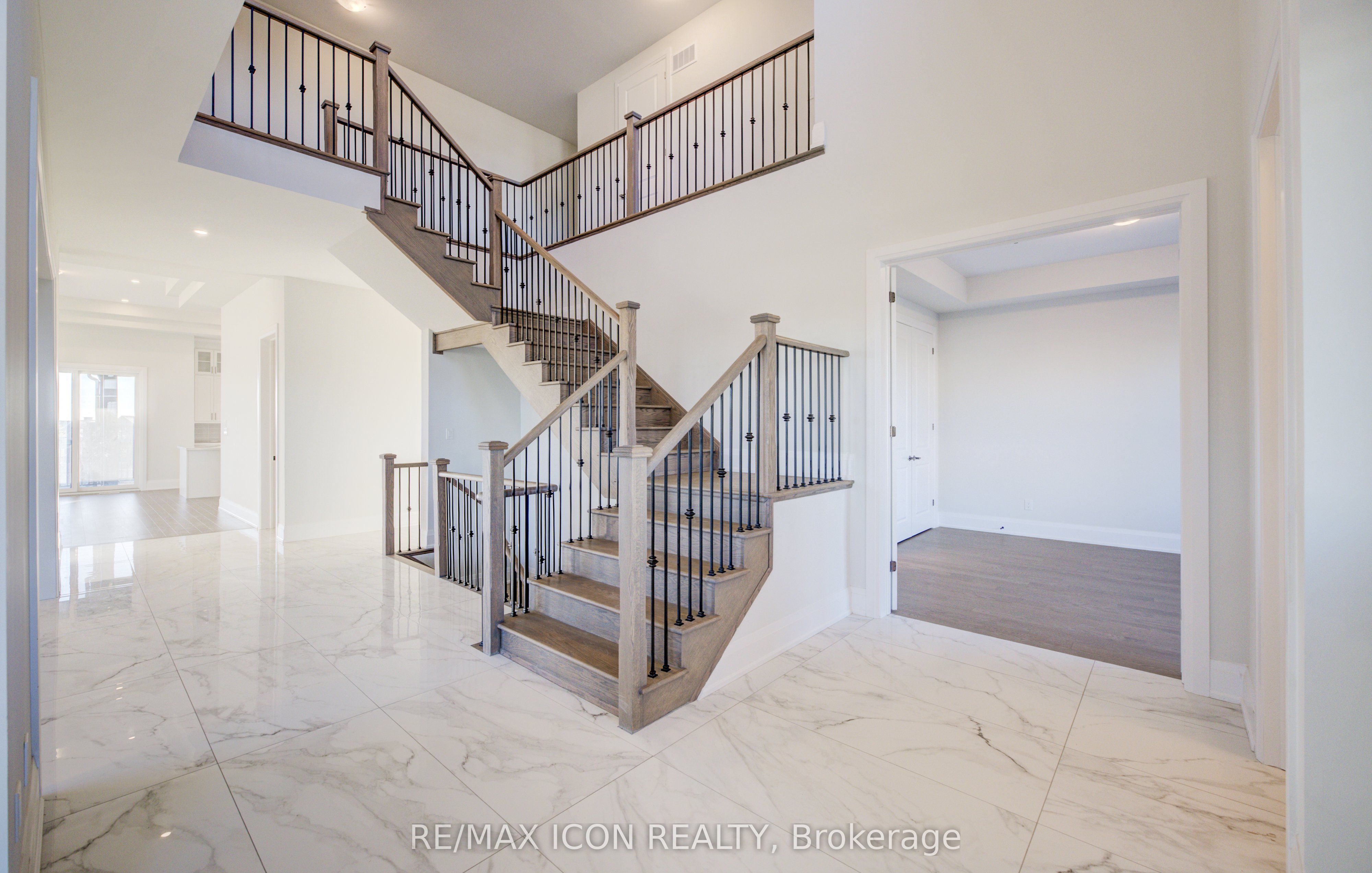 55 E William Crisp Drive E, Caledon, ON L7K 2R7 photo 5