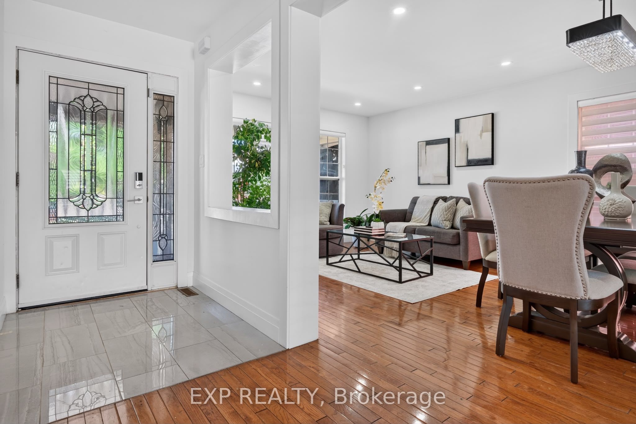664 Dolby Crescent, Milton, ON L9T 5V5 photo 3
