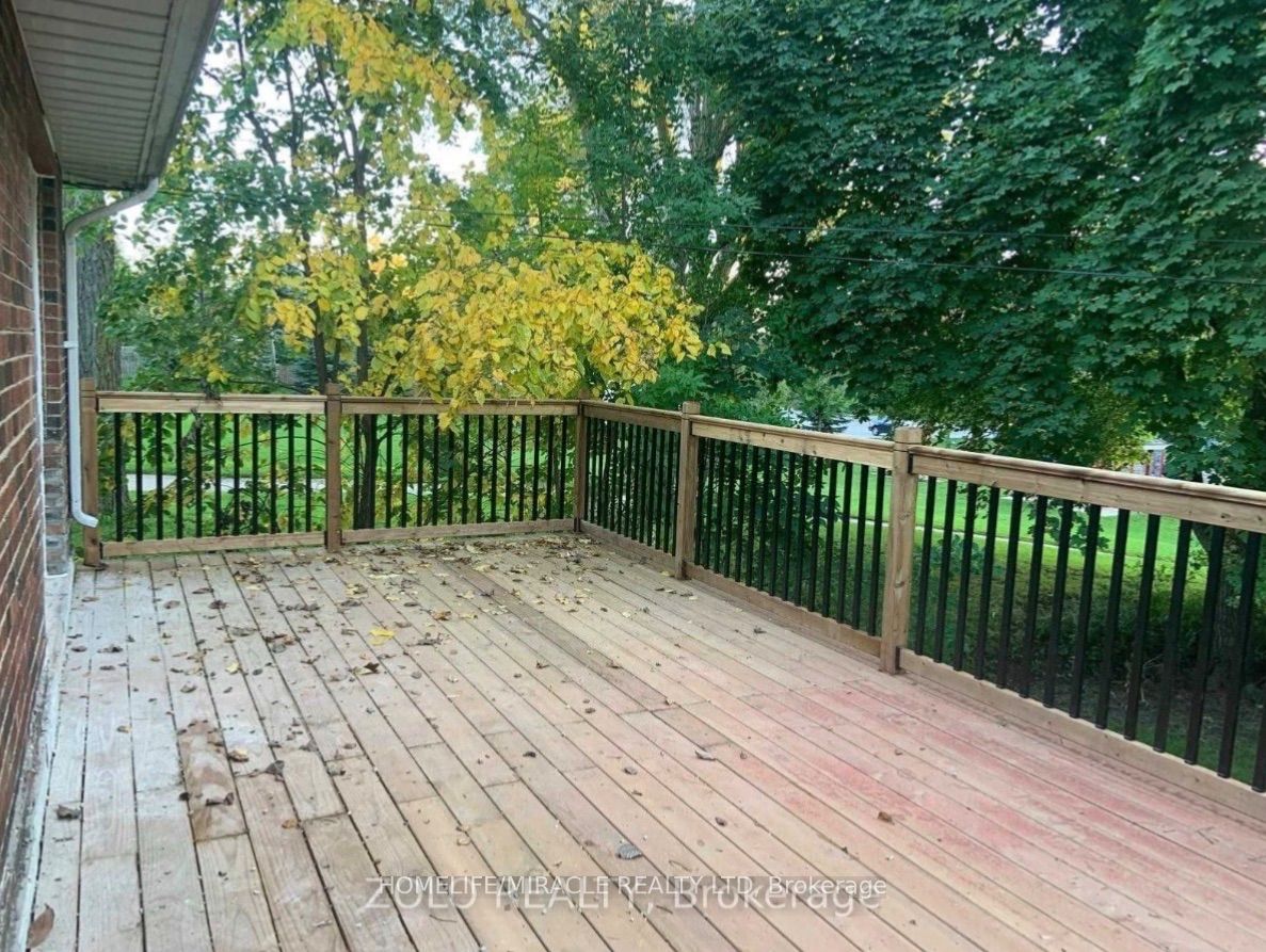 236 Main Renforth Drive, Toronto, ON M9C 2K9 photo 5