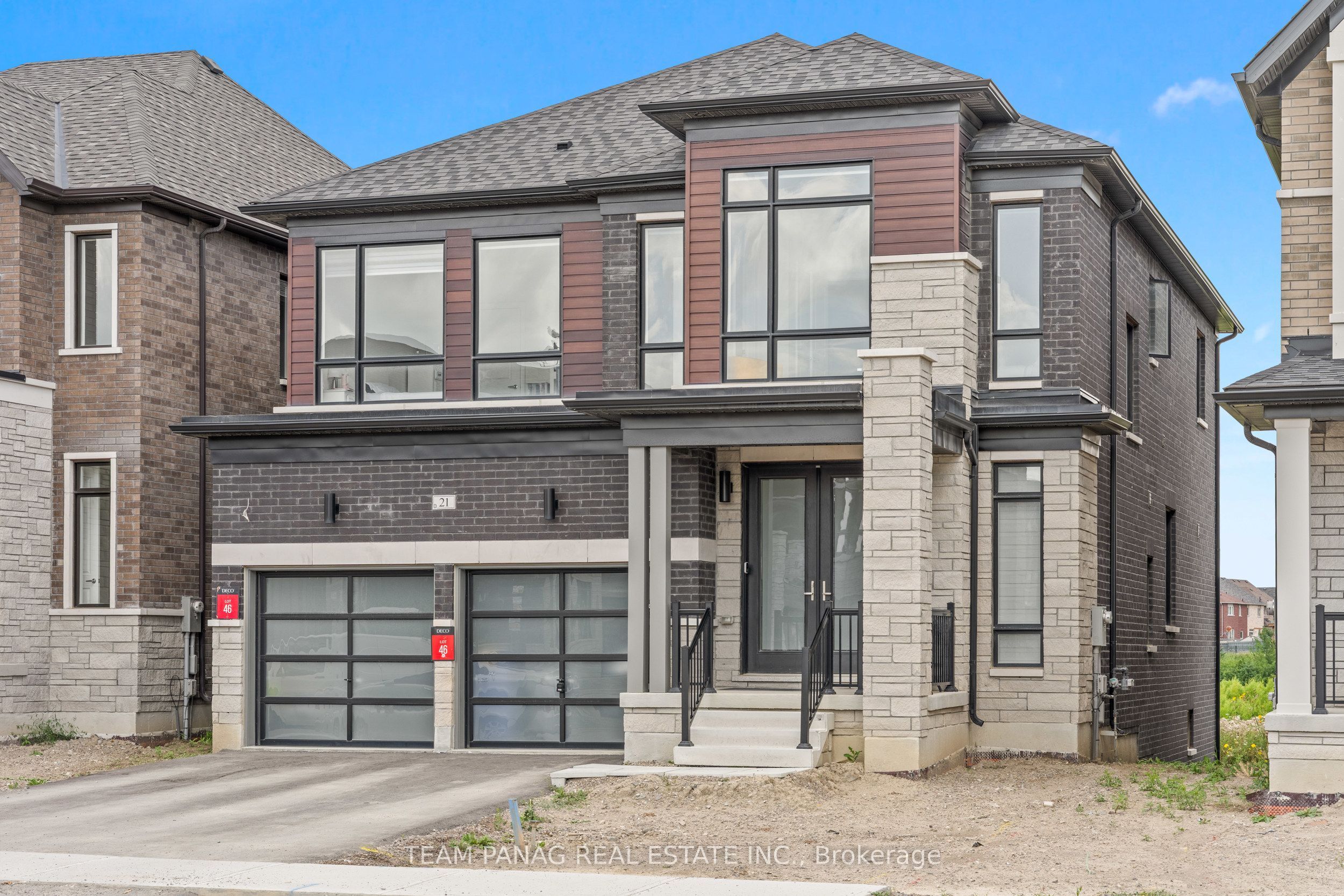 21 Aveena Road, Brampton, ON L6P 0Z5 photo 2