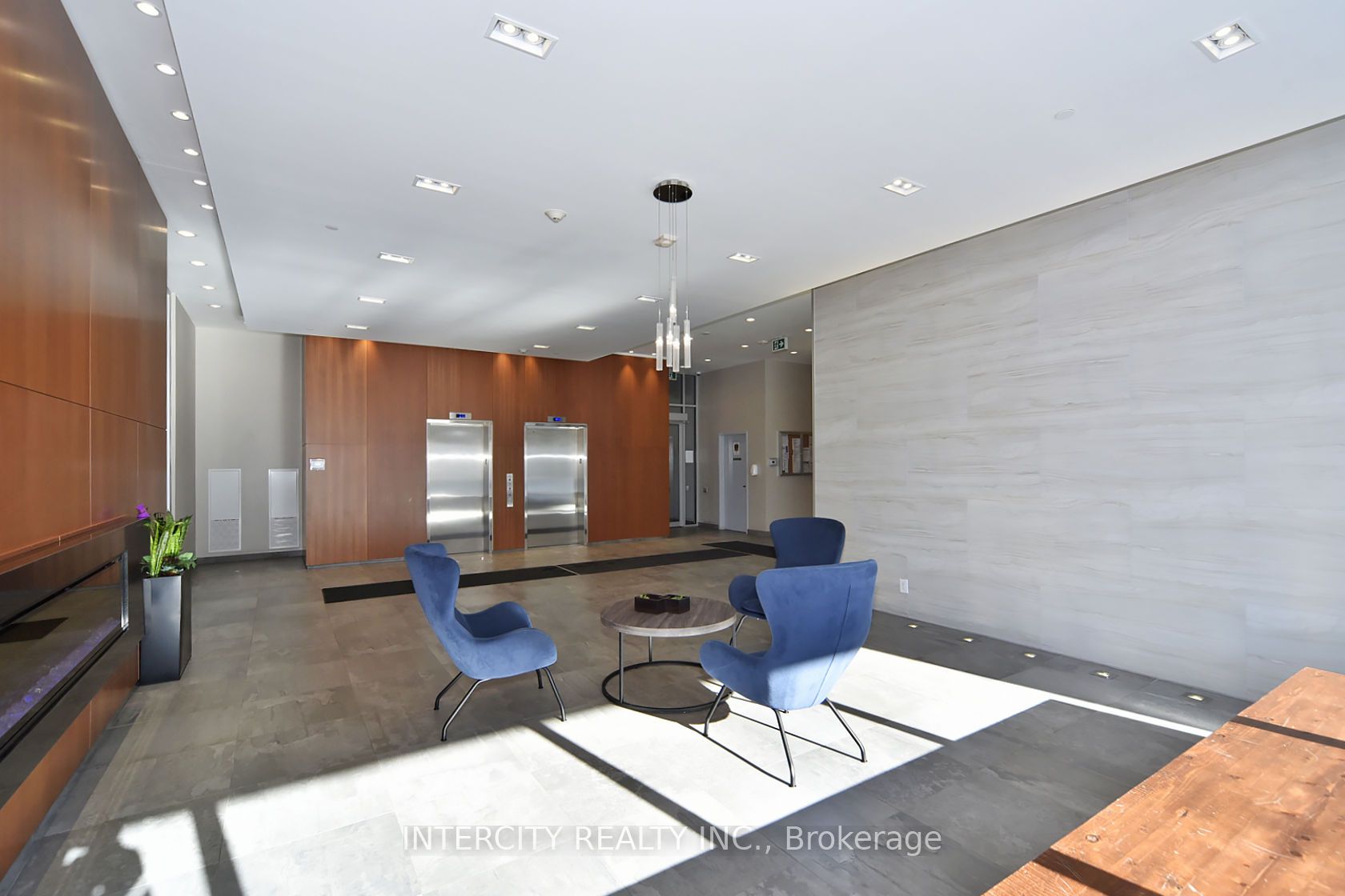 2800 Keele Street 905, Toronto, ON M3M 2G4 photo 3