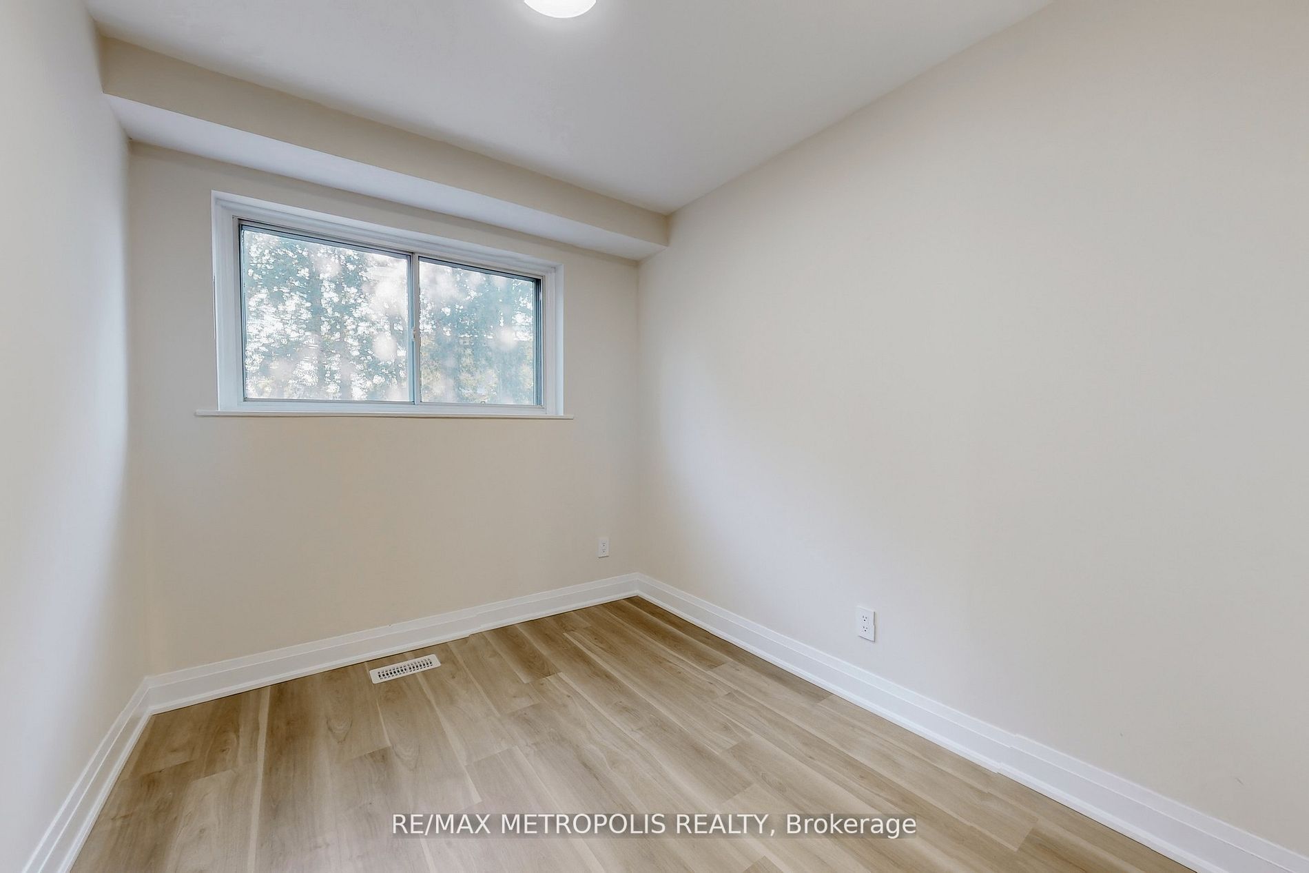 85 Primula Crescent Upper, Toronto, ON M9L 1J9 photo 5