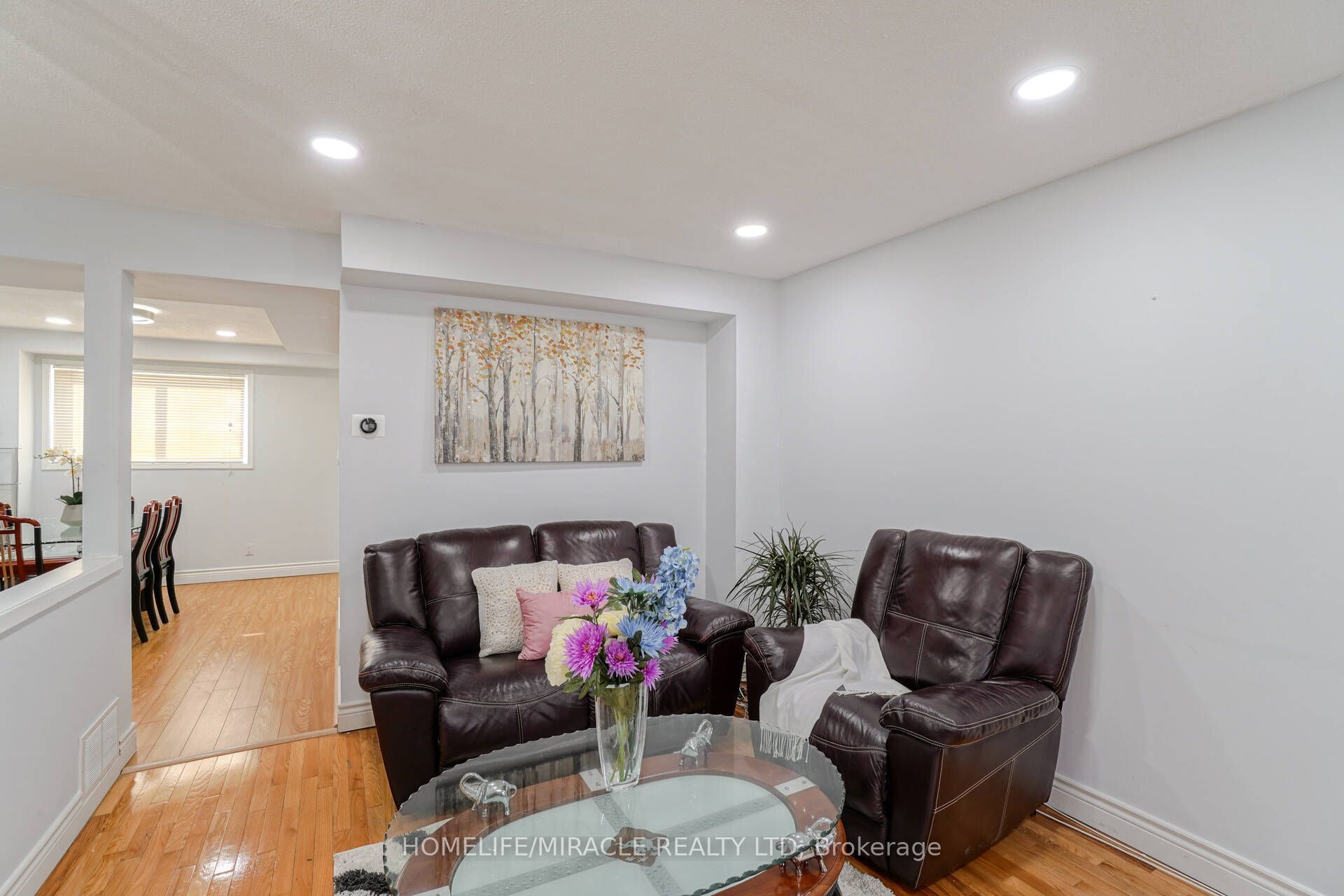 30 Hoskins Square, Brampton, ON L6S 2N6 photo 5