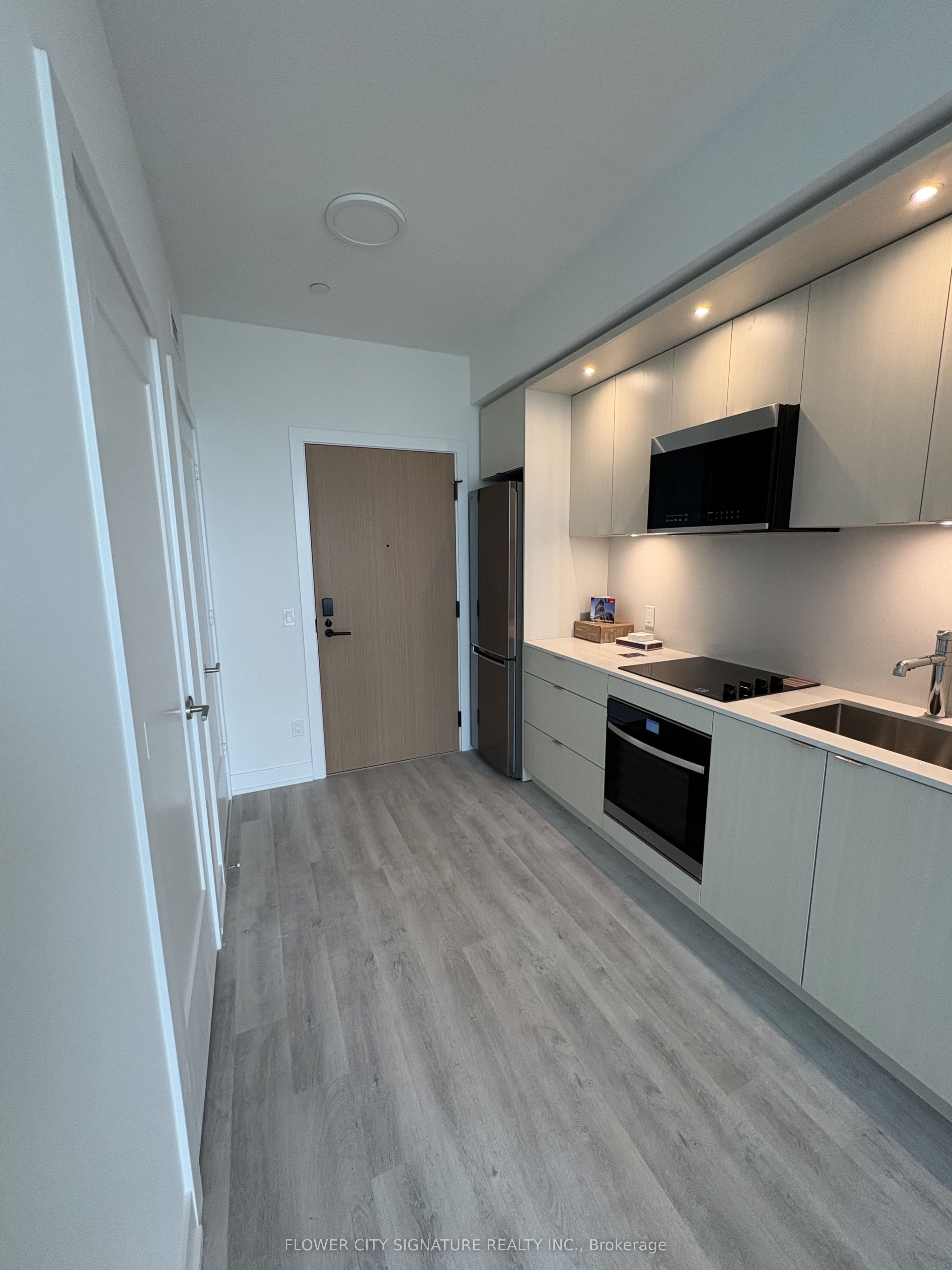 25 Cordova Avenue PH07, Toronto, ON M9A 0E5 photo 2