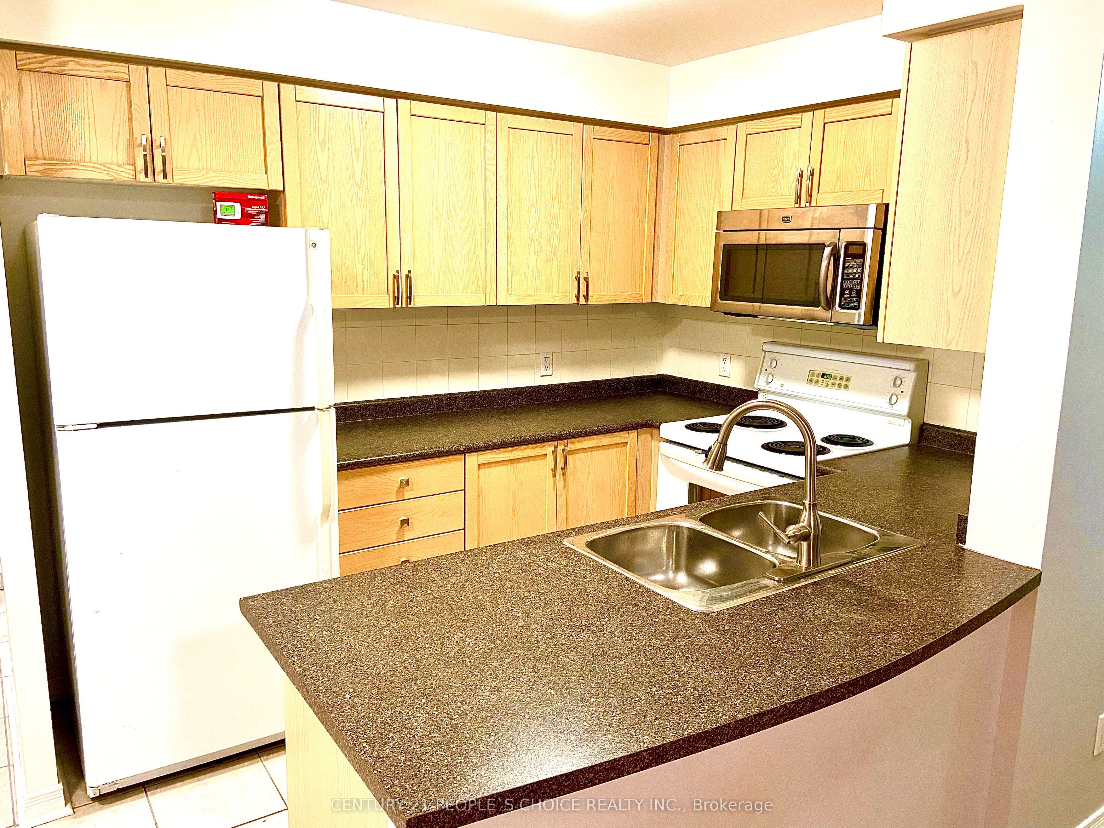 4879 Kimbermount Avenue 1001, Mississauga, ON L5M 7R8 photo 3