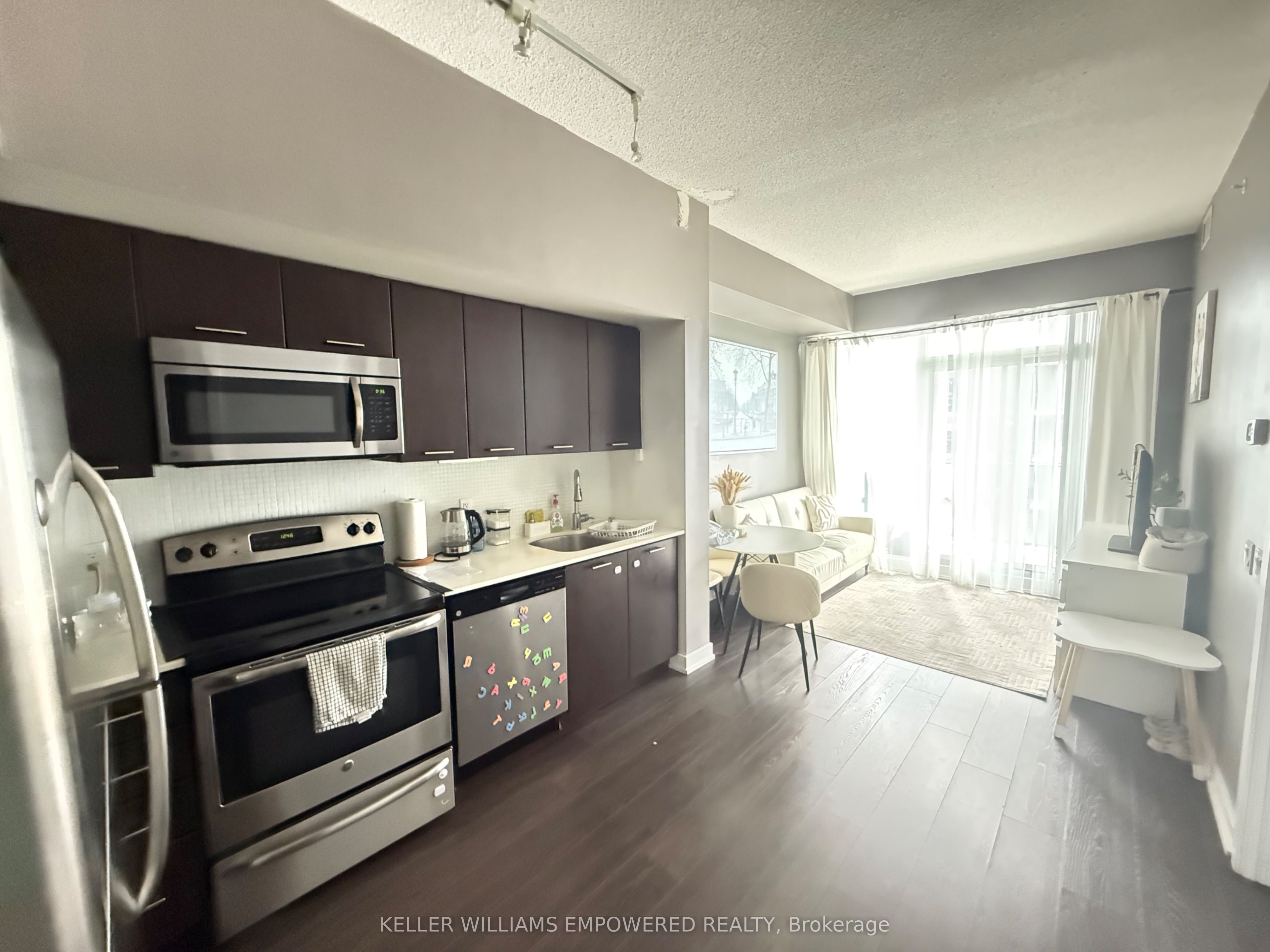 2220 Lake Shore Boulevard West Boulevard W 2608, Toronto, ON M8V 0C1 photo 2