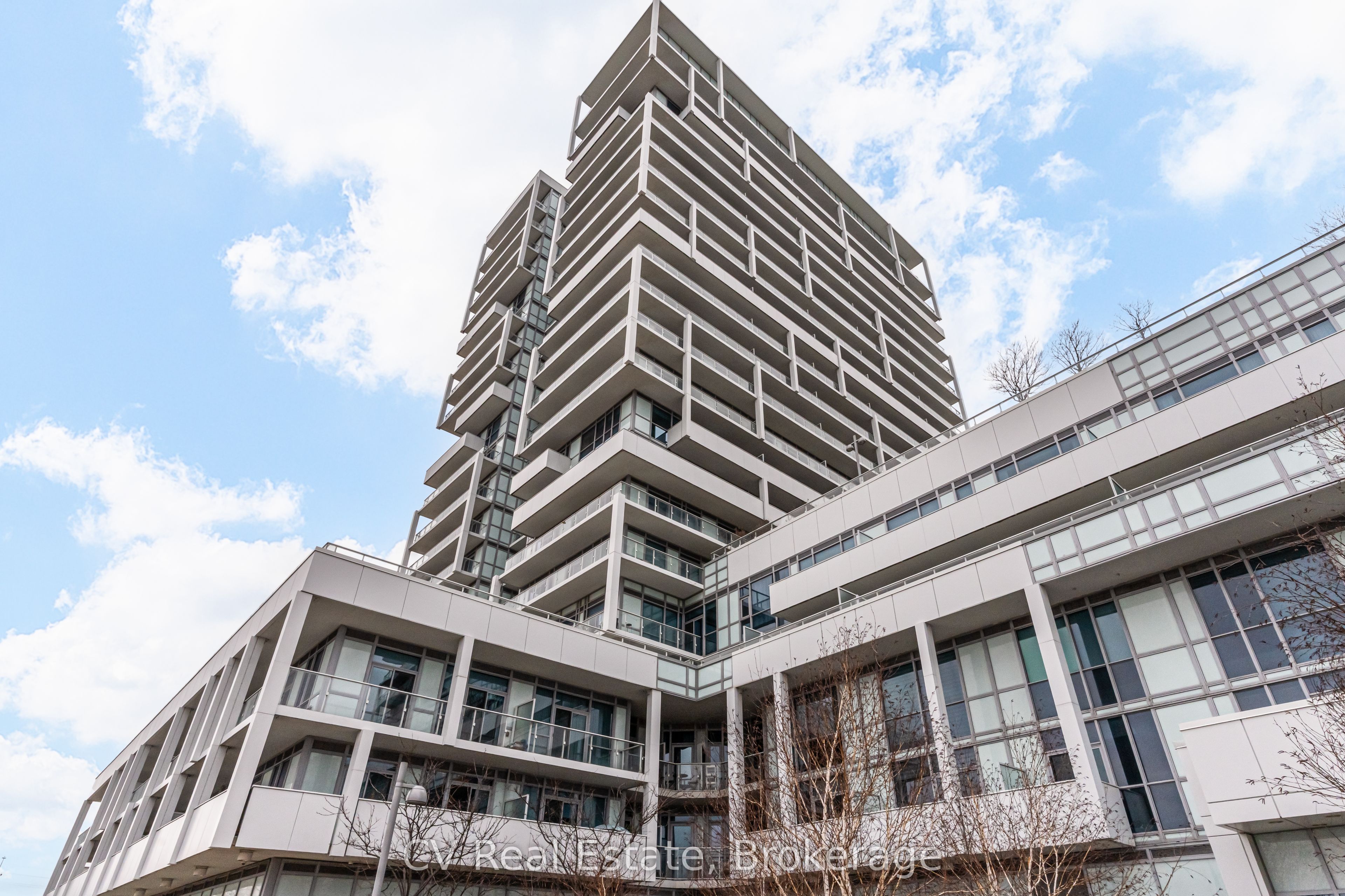65 Speers Road 602, Oakville, ON L6K 0J1 photo 2