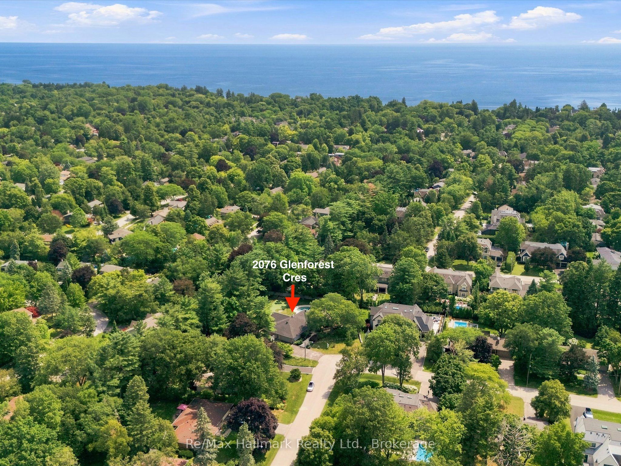 2076 GLENFOREST Crescent, Oakville, ON L6J 2G1 photo 4