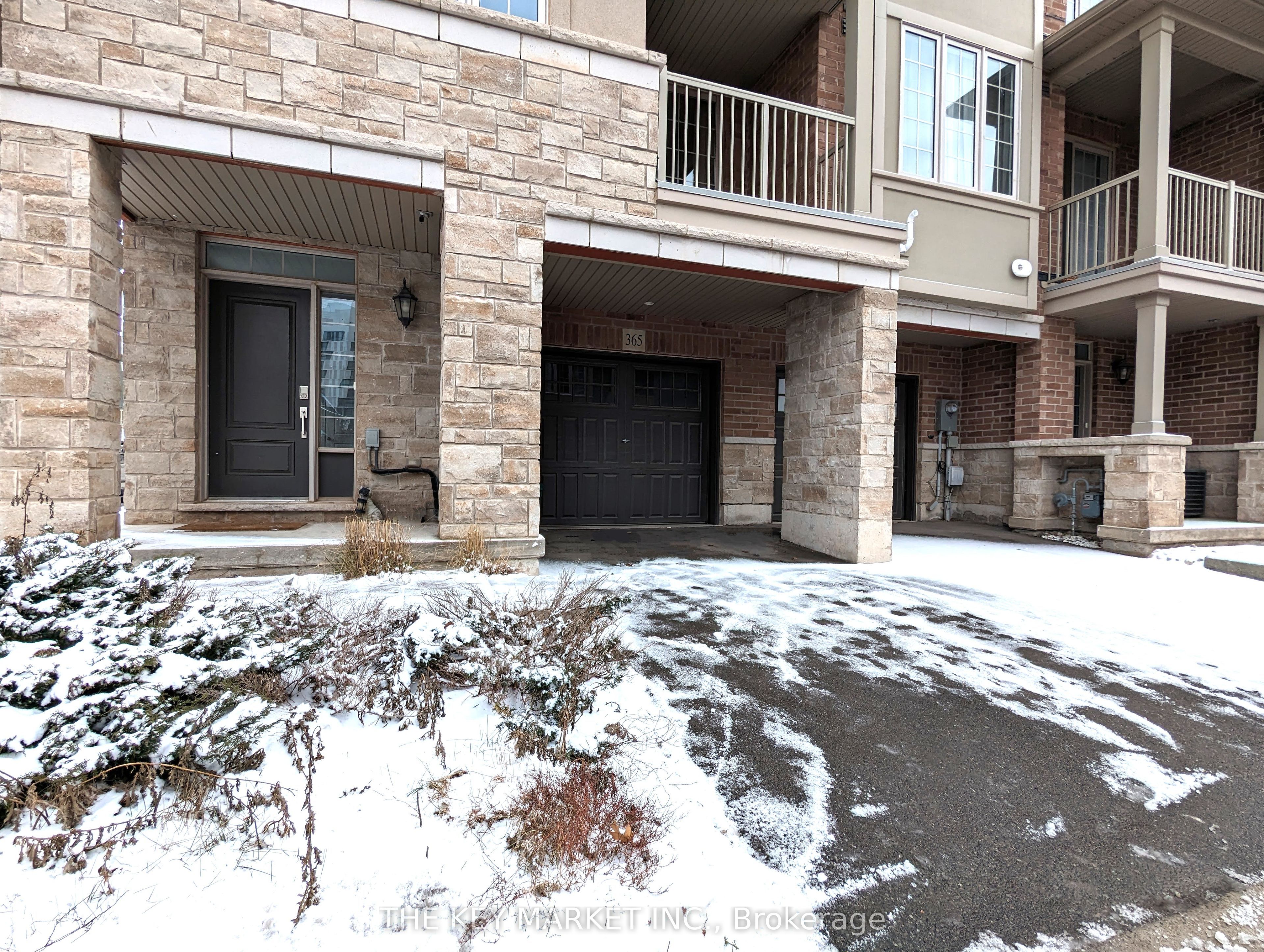 365 Belcourt Common Street, Oakville, ON L6H 0R1 photo 4