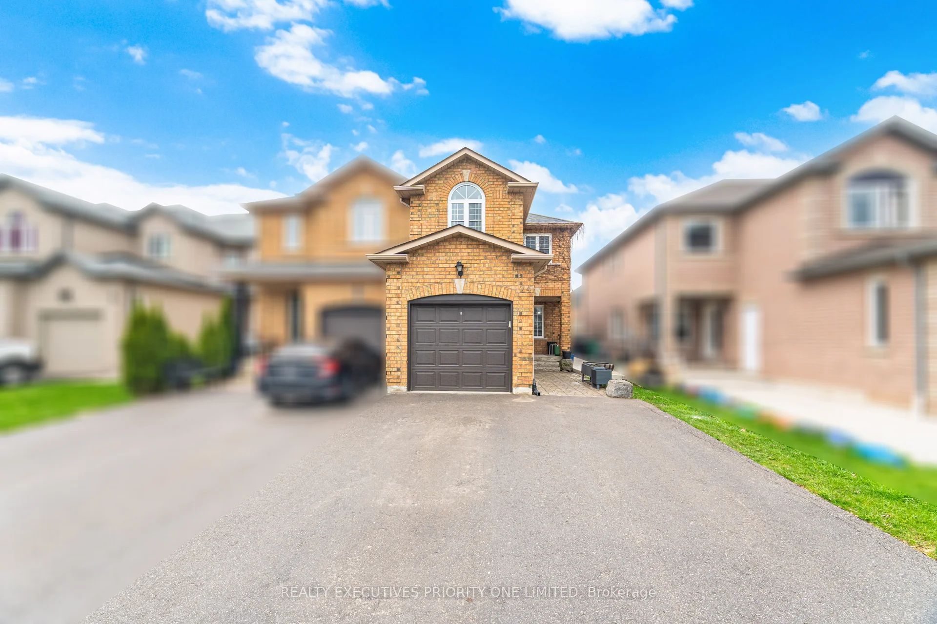 24 Archbury Circle, Caledon, ON L7E 2H7
