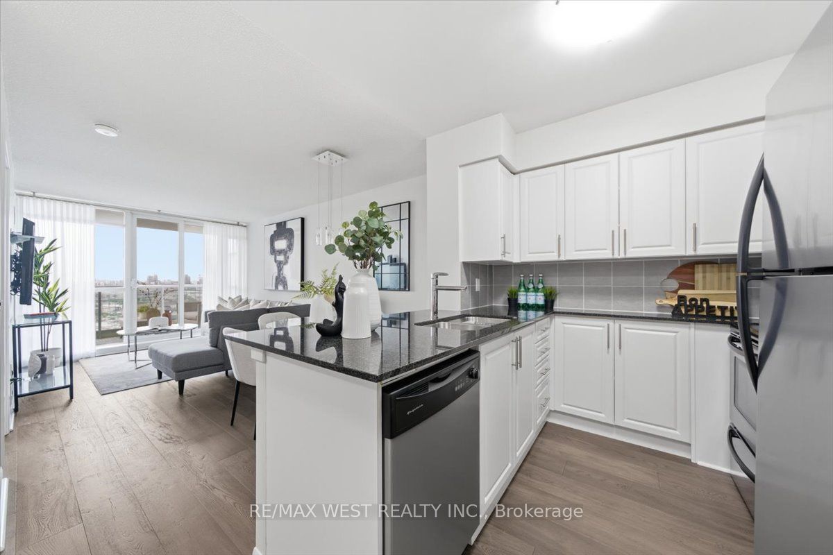 225 Sherway Gardens Road 2303, Toronto, ON M9C 0A3 photo 2