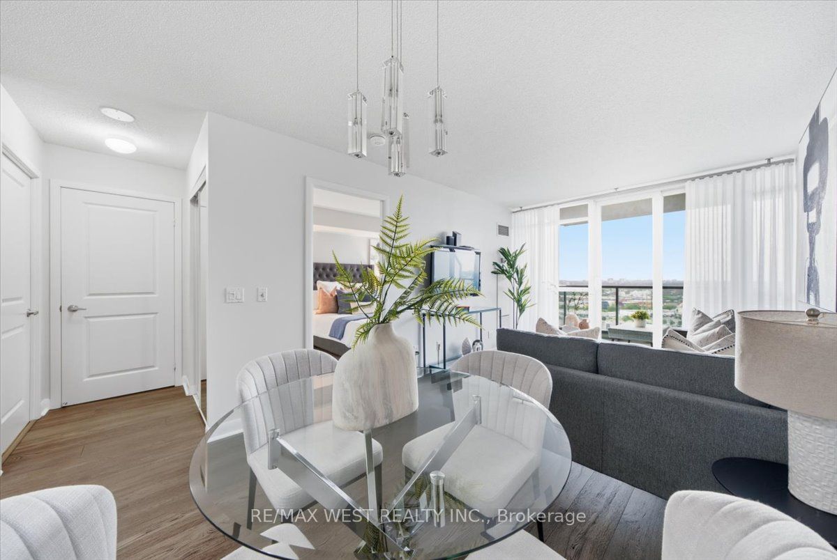 225 Sherway Gardens Road 2303, Toronto, ON M9C 0A3 photo 5