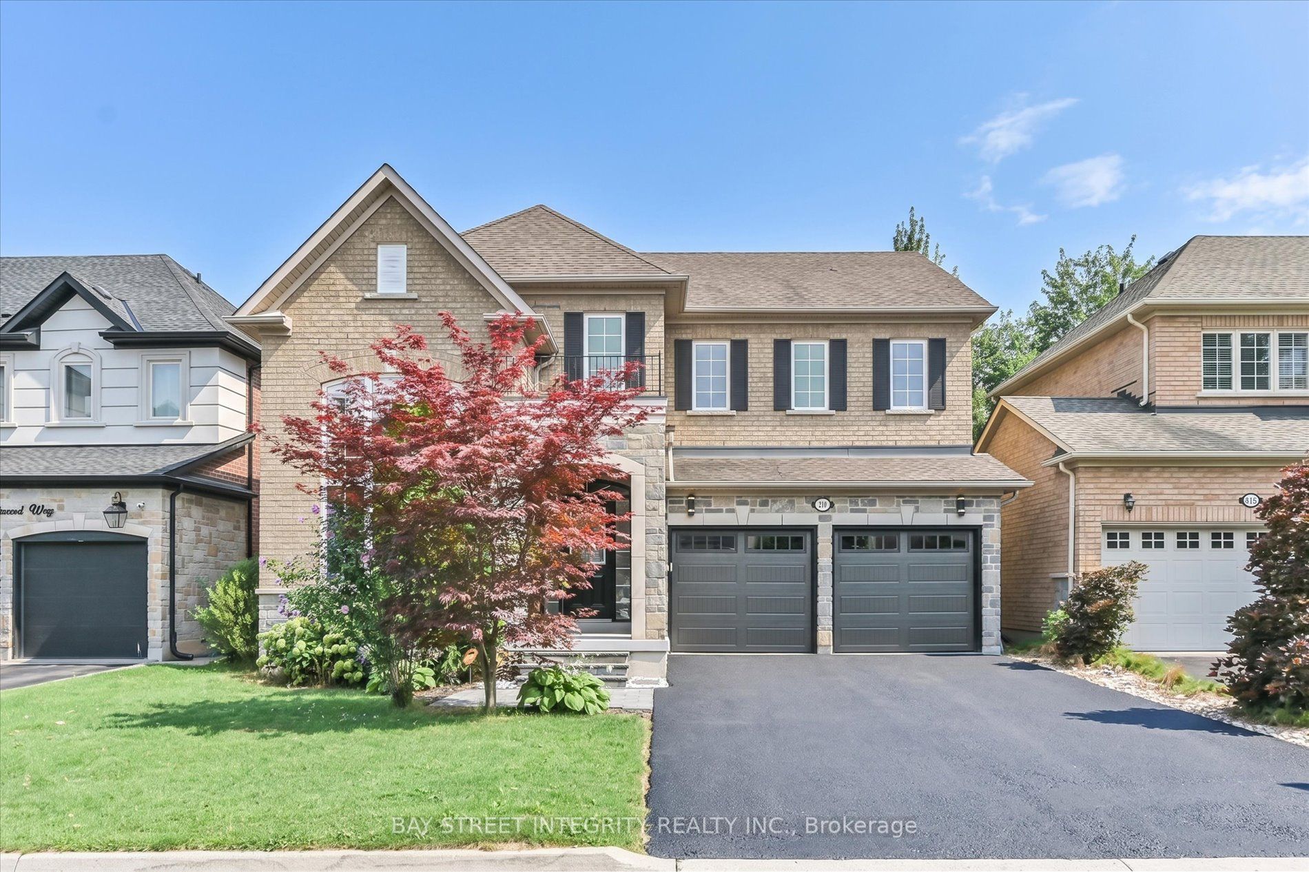 210 Milkweed Way, Oakville, ON L6L 0A6 photo 2