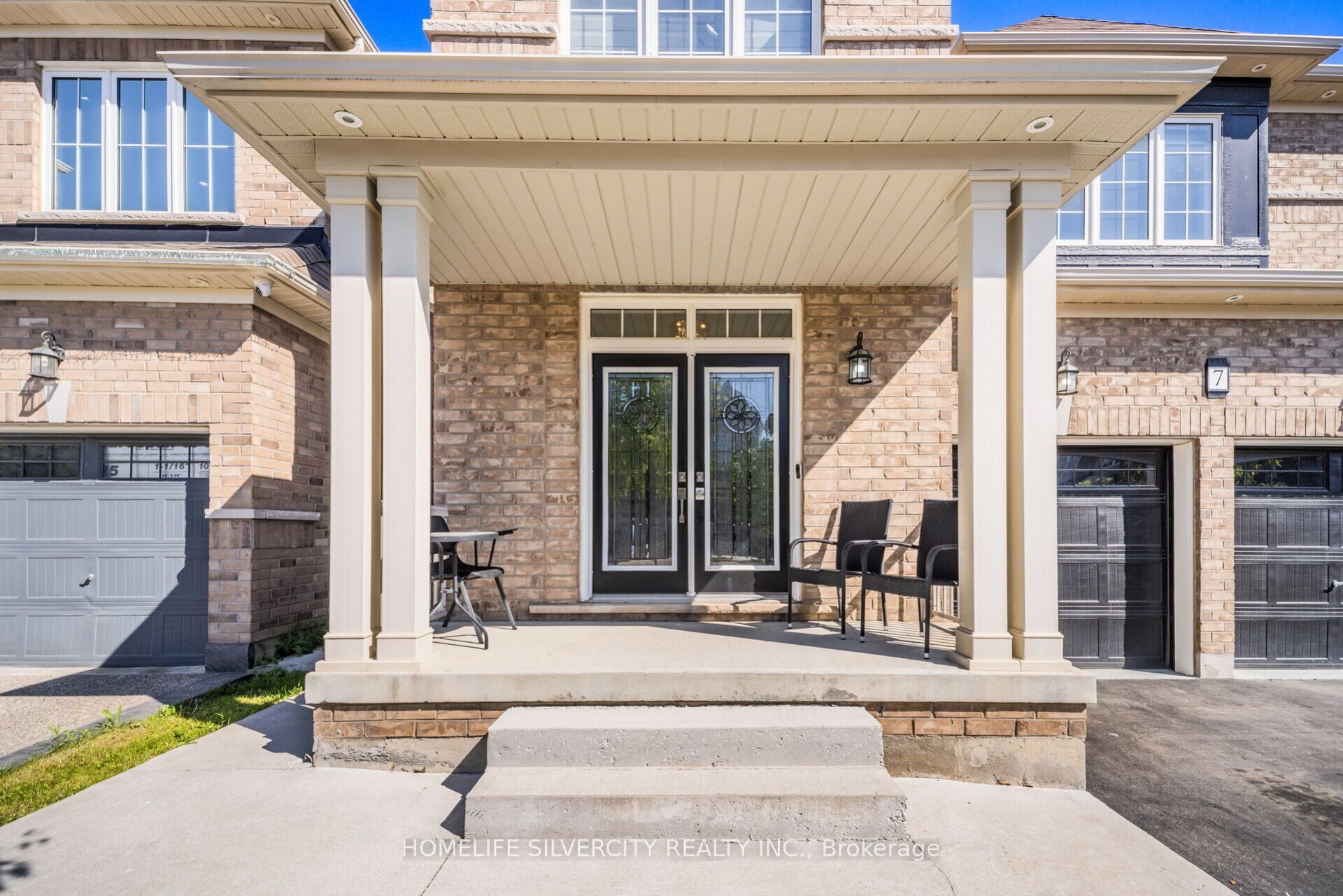 7 Iguana Trail, Brampton, ON L7A 4N2 photo 3