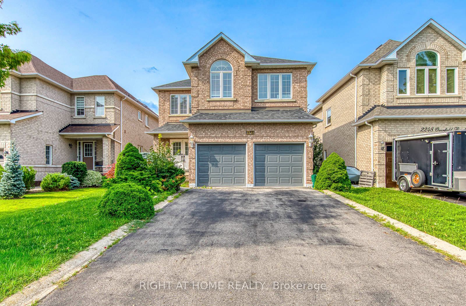 2244 Overfield Road, Oakville, ON L6M 3S8