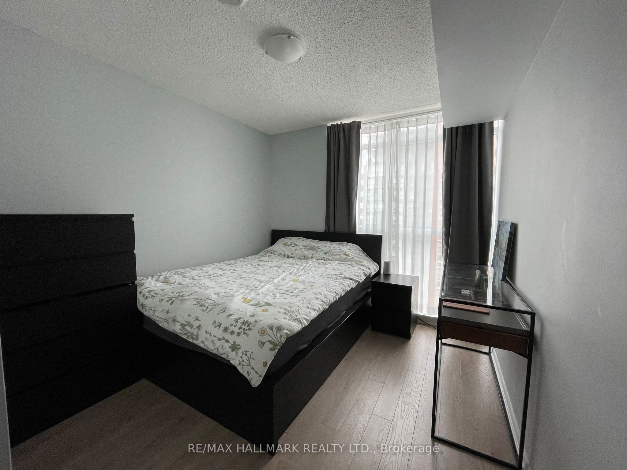 830 Lawrence Avenue W 1507, Toronto, ON M6A 0A2 photo 5