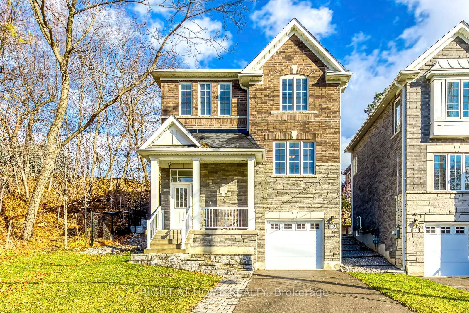 2581 Islington Avenue, Toronto, ON M9V 4A2 photo 4