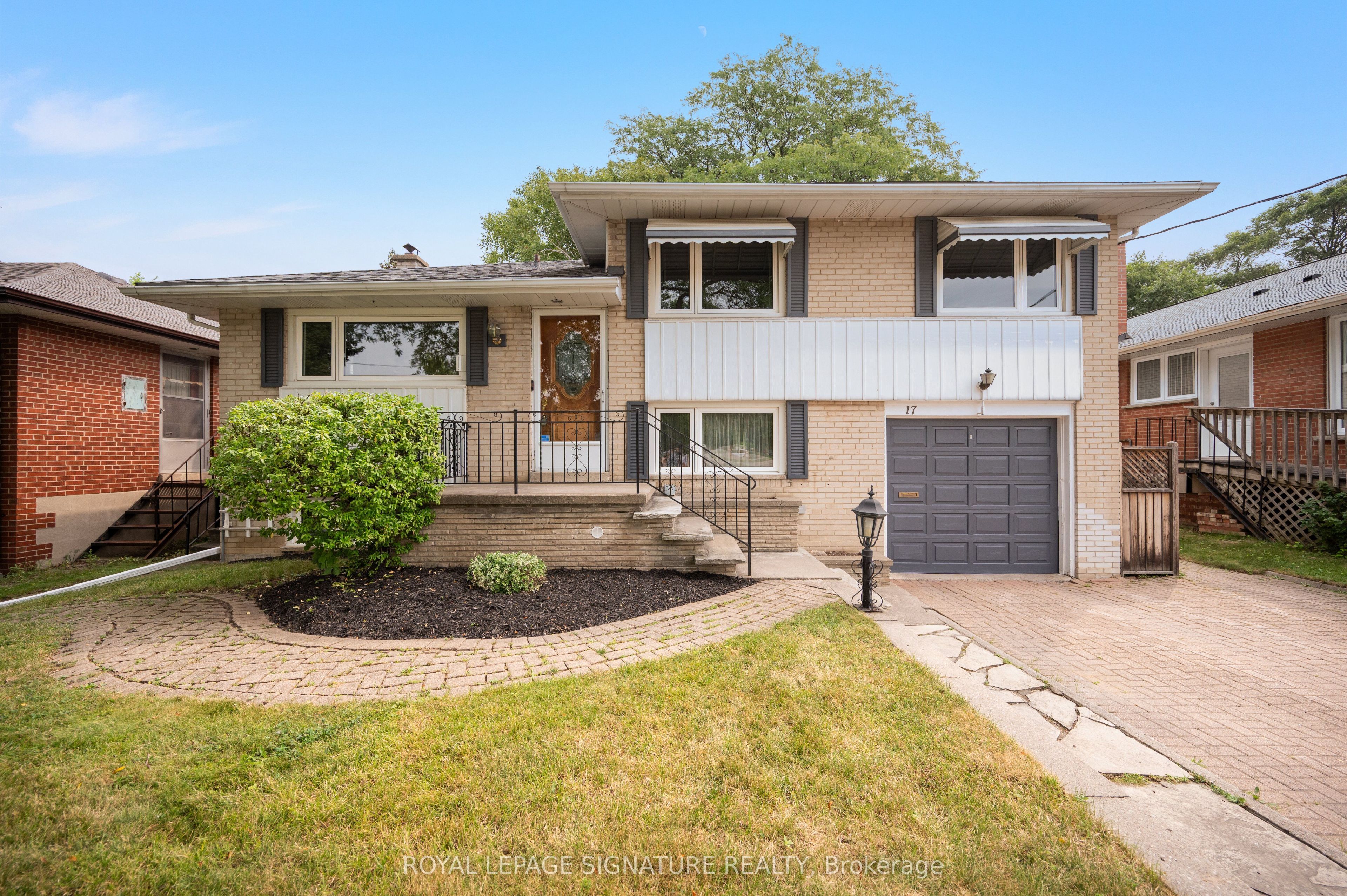 17 Templar Drive, Toronto, ON M9R 3C6 photo 2