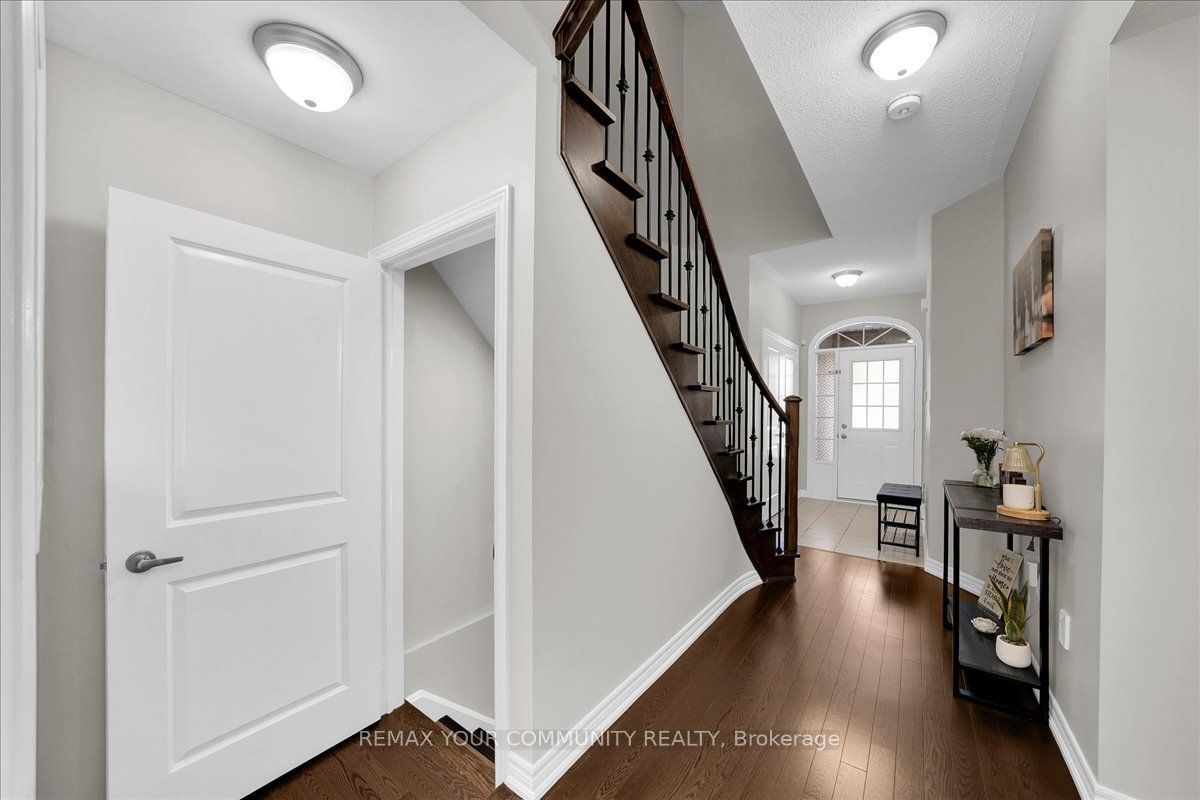 6 Cuddles Court, Caledon, ON L7E 4K8 photo 4