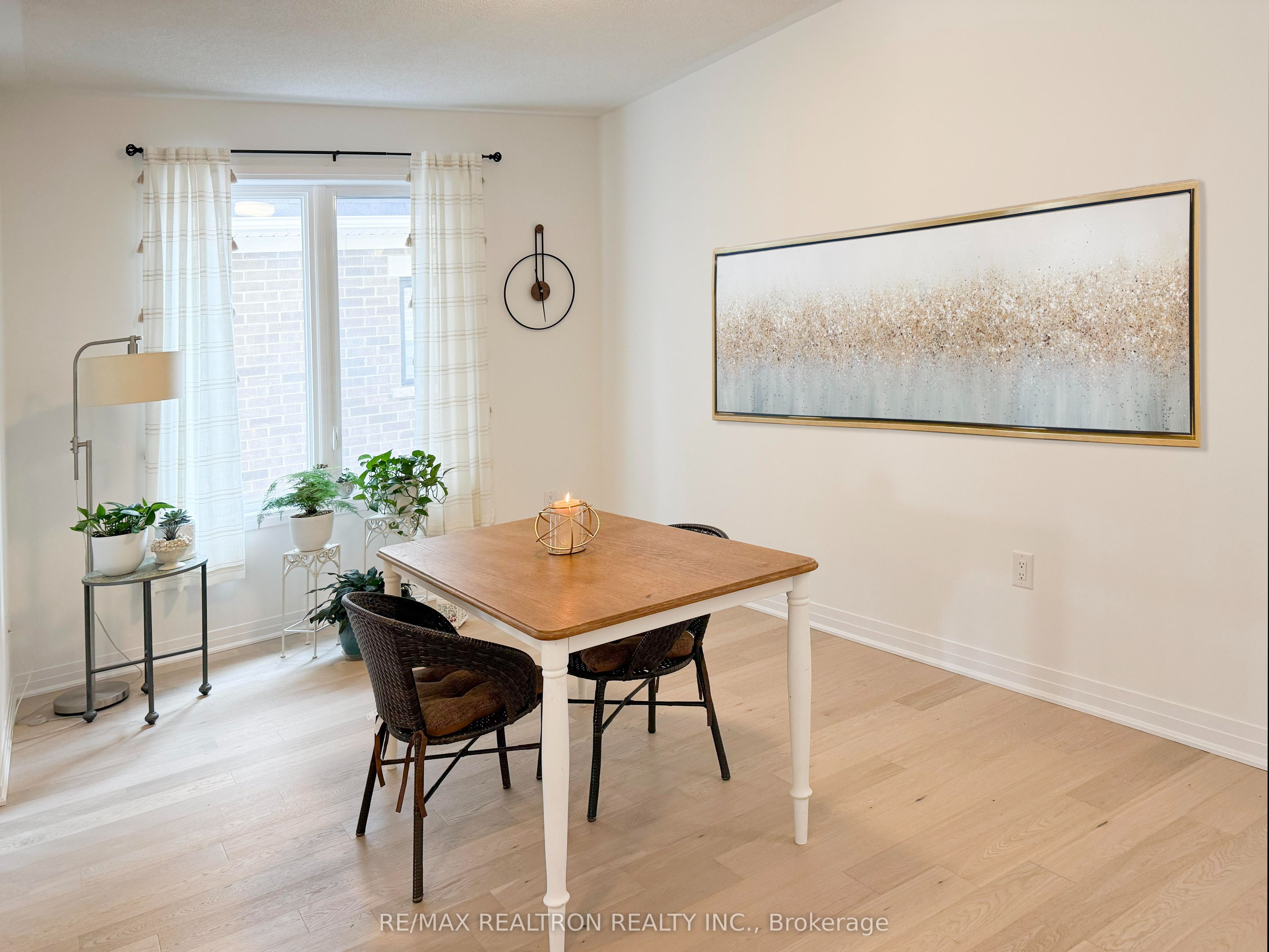 3272 Sixth Line Bedroom B, Oakville, ON L6M 5S9 photo 5