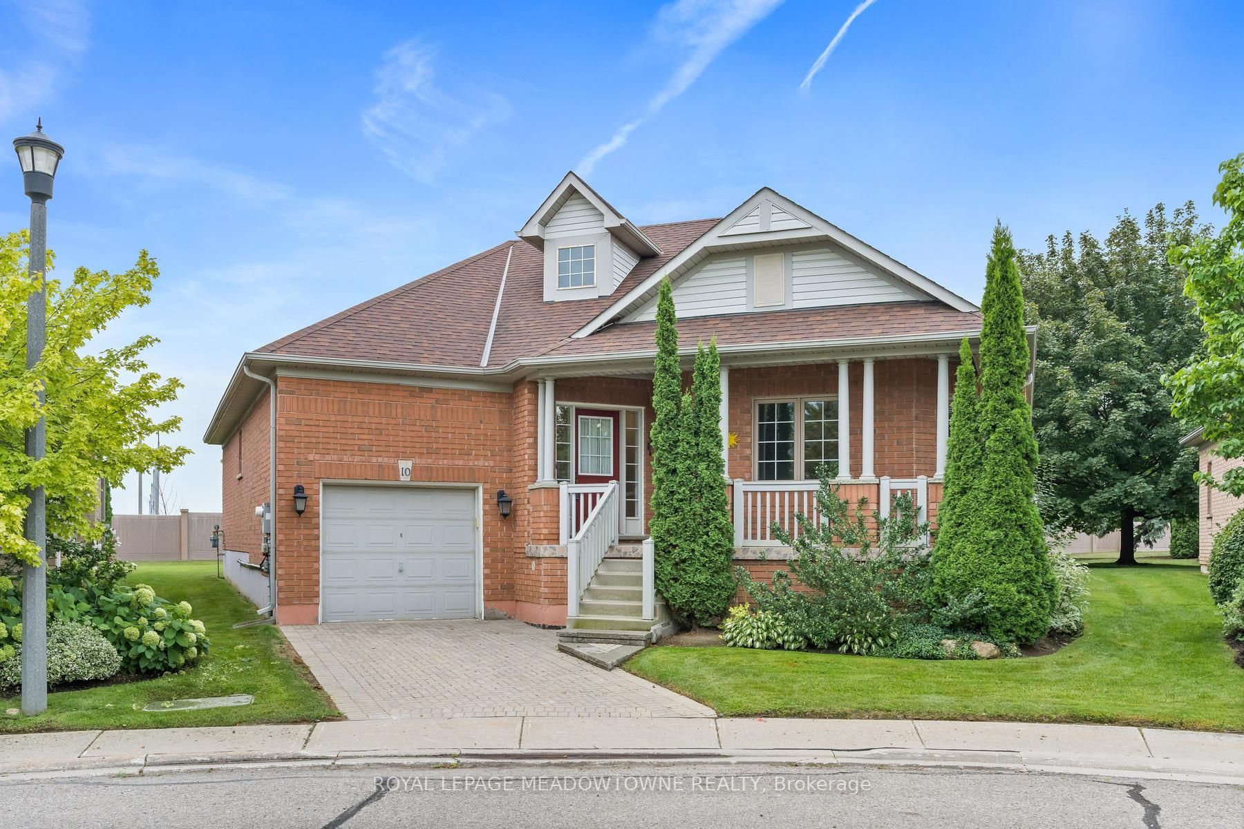 10 Orchard Park Gate, Brampton, ON L6R 1W5