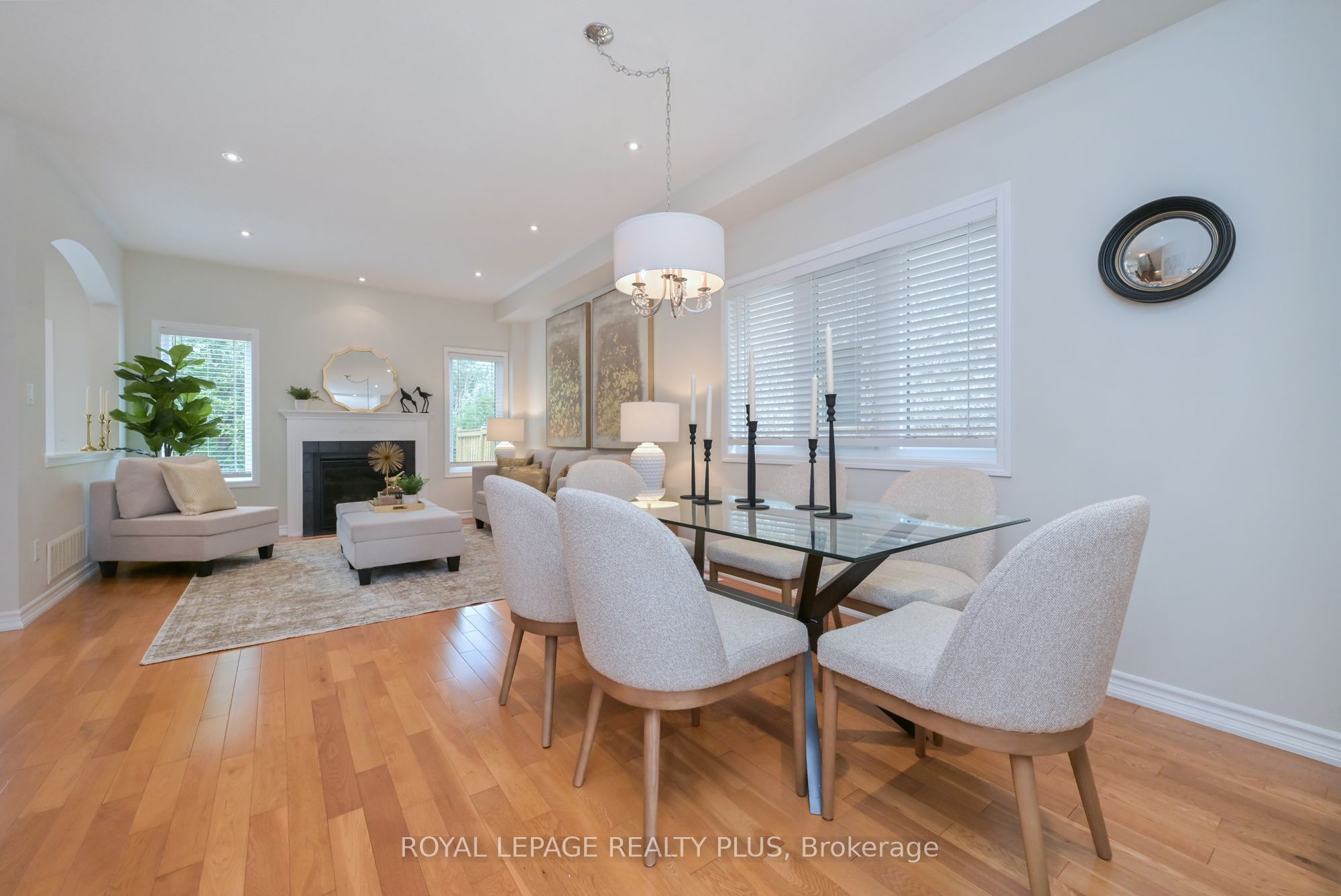 3083 Ferguson Drive, Burlington, ON L7M 0G6 photo 3