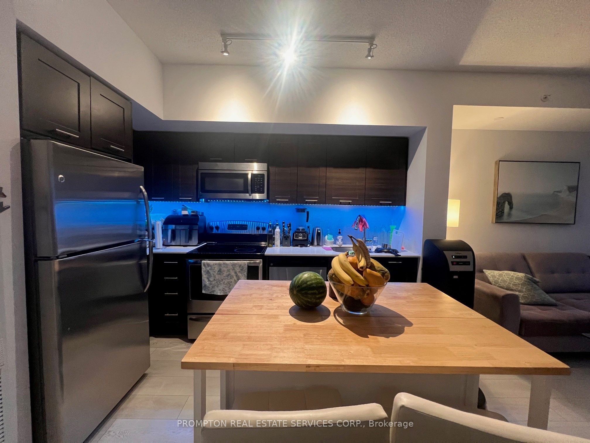 2220 Lakeshore Boulevard W 3606, Toronto, ON M8V 1A4 photo 3