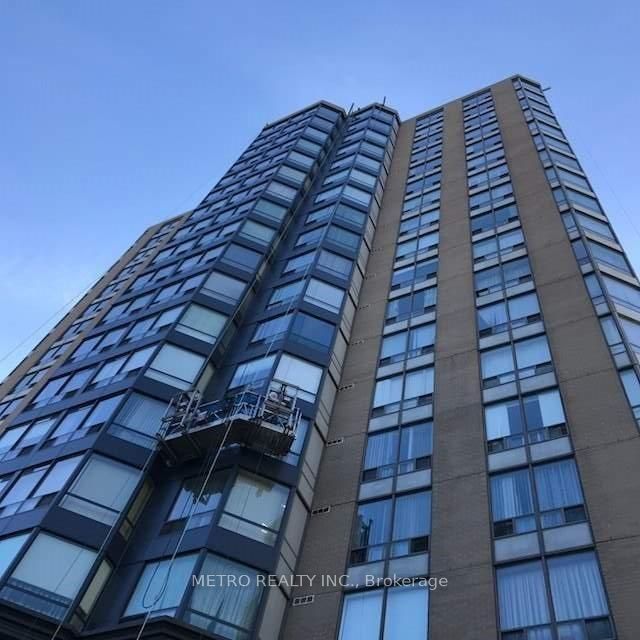 1 Hickory Tree Road 1405, Toronto, ON M9N 3W4