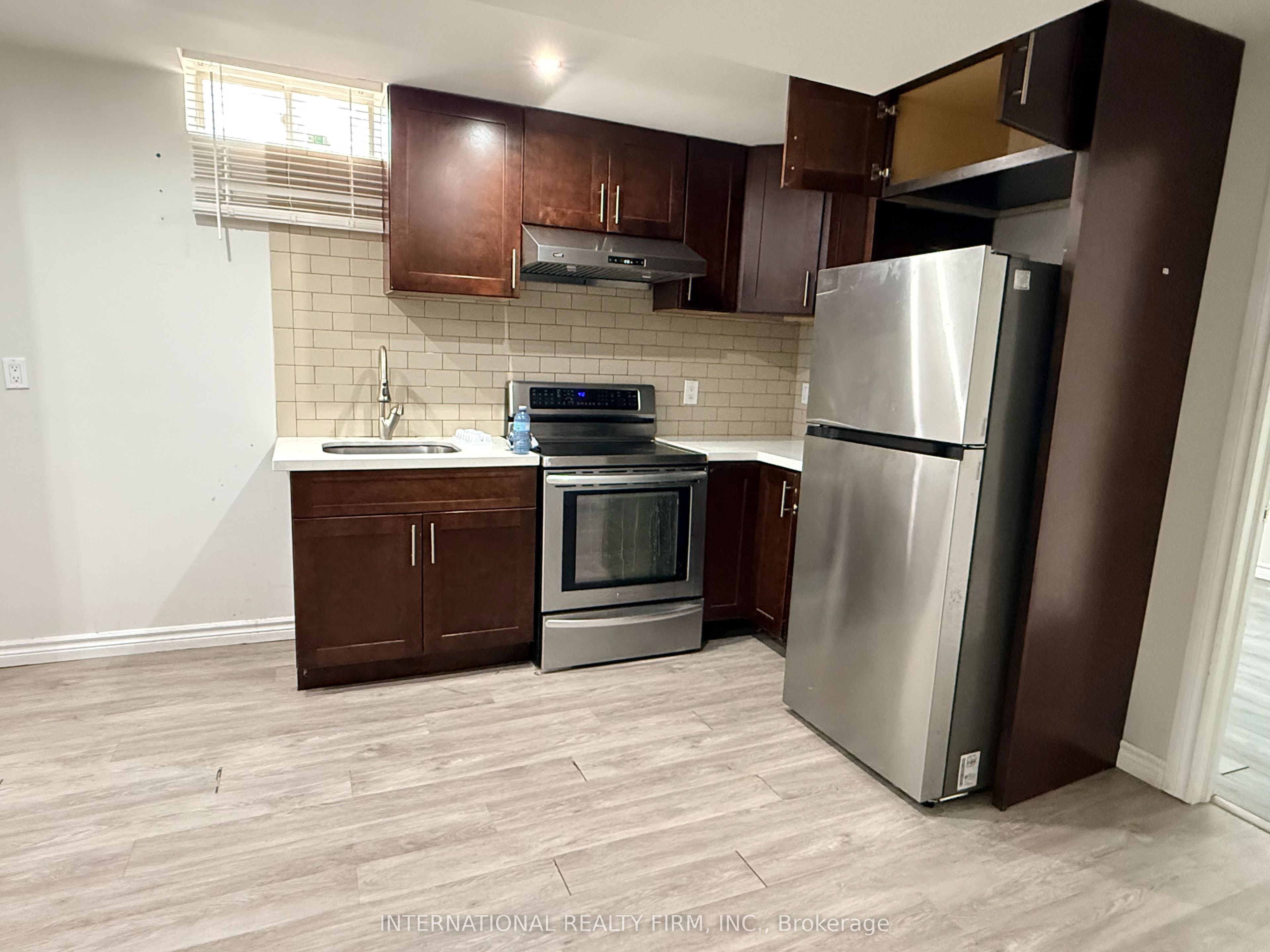 3 Picasso Dr Picasso Drive, Brampton, ON L6P 3L5 photo 3
