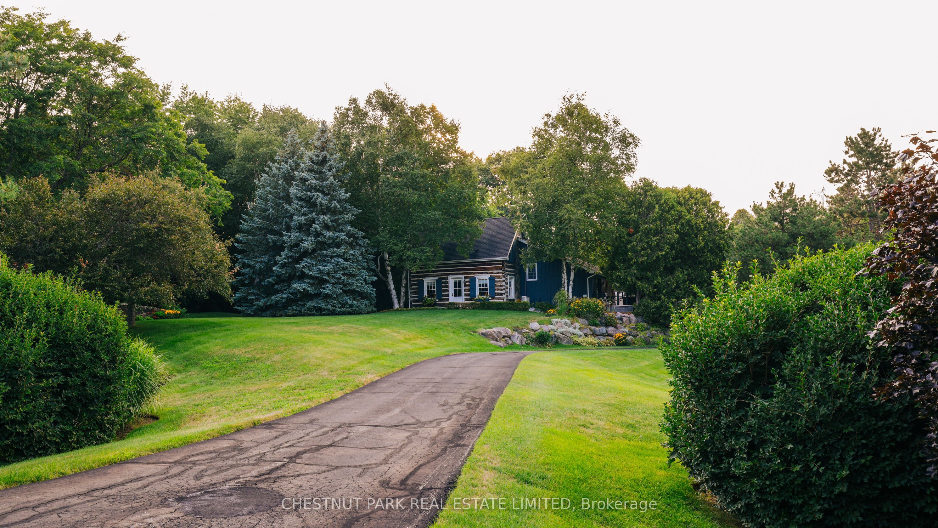 23 Granite Stones Drive, Caledon, ON L7C 0E2 photo 2
